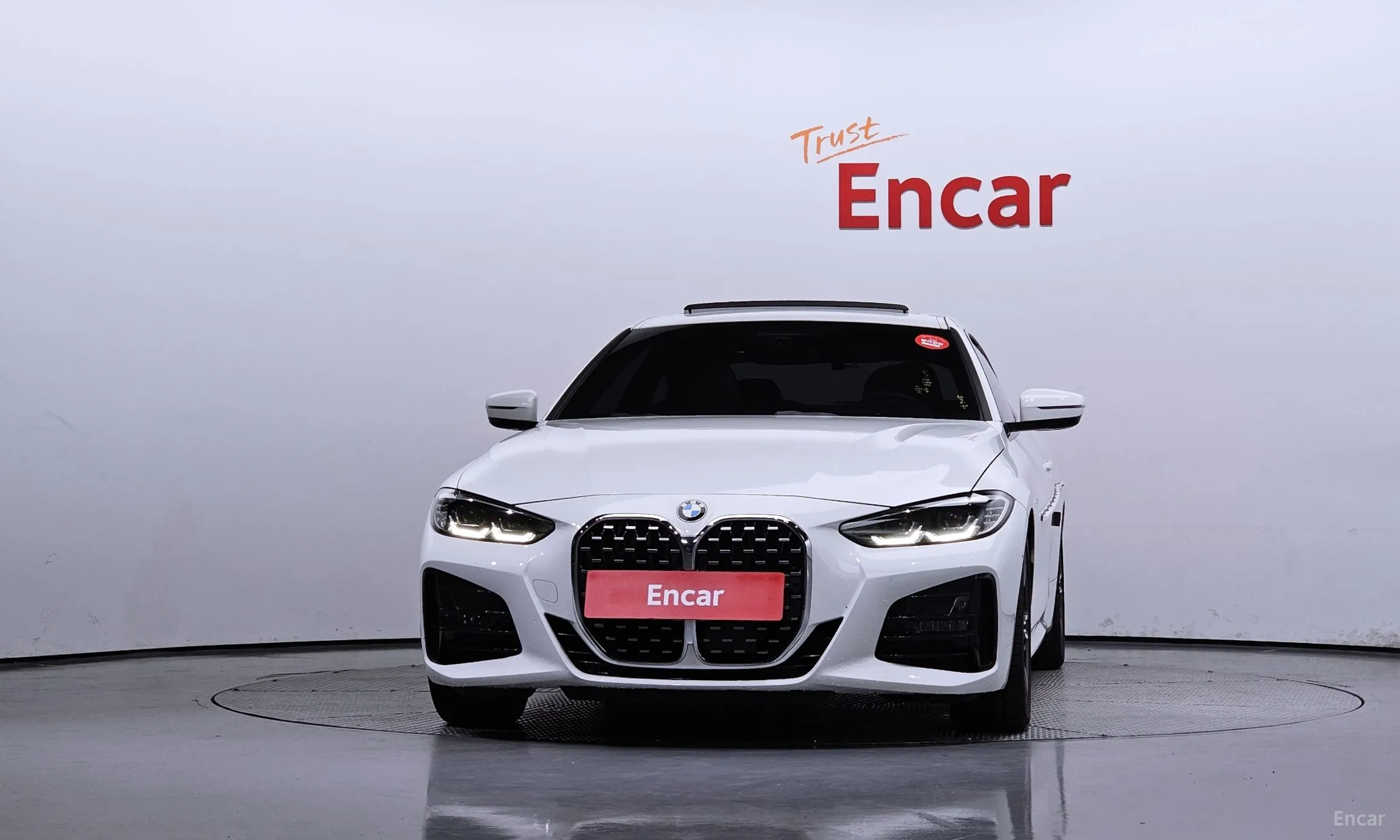 BMW Series 4 (G22) превью 2