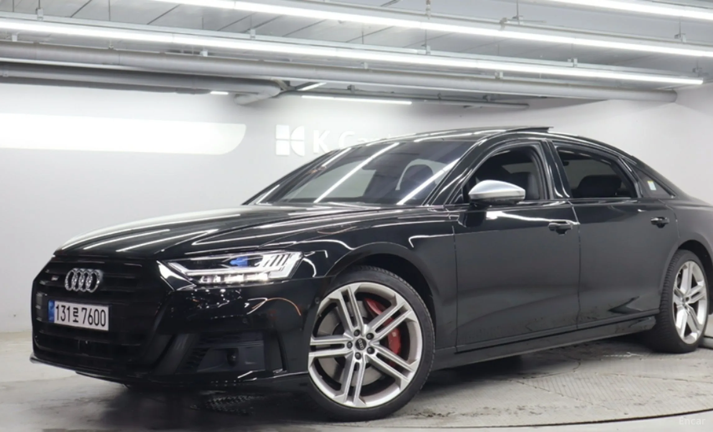 Audi S8 (D5)