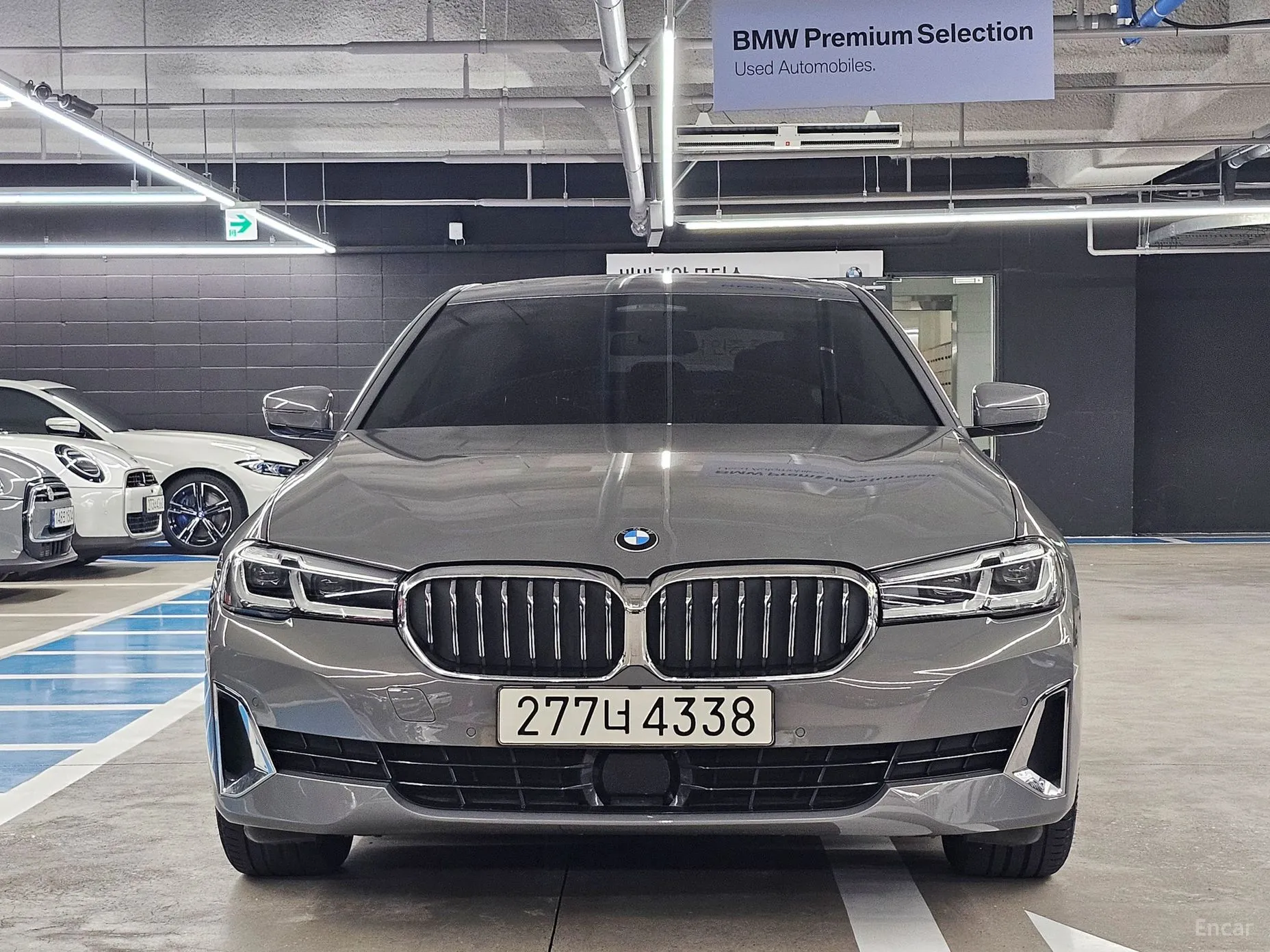 BMW 5 Series (G30) превью 2