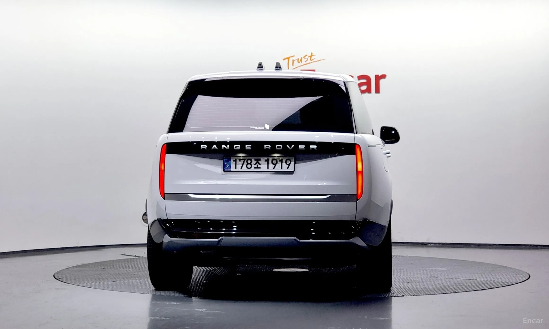 Land Rover Range Rover 5th Generation превью 3