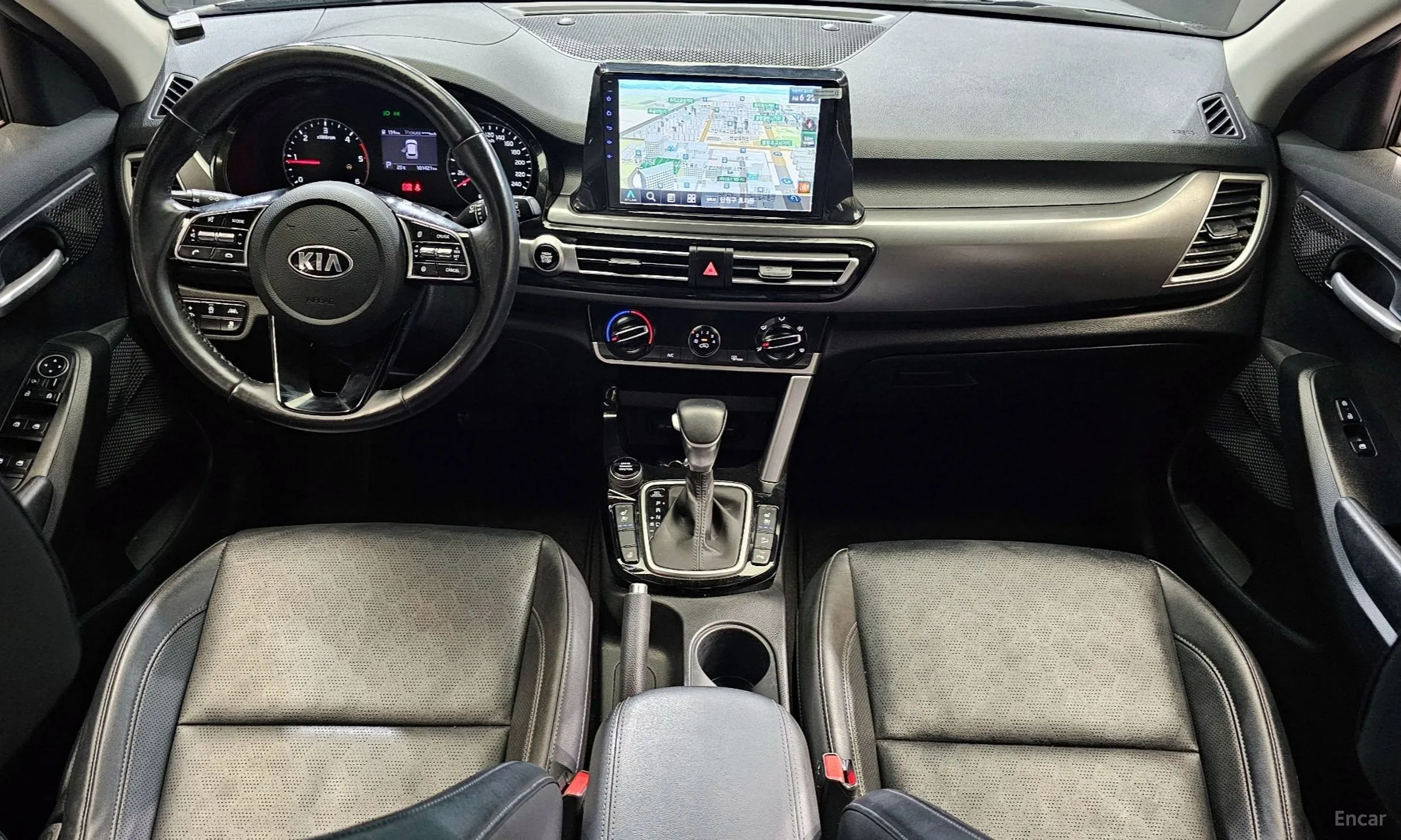 Kia Seltos превью 4