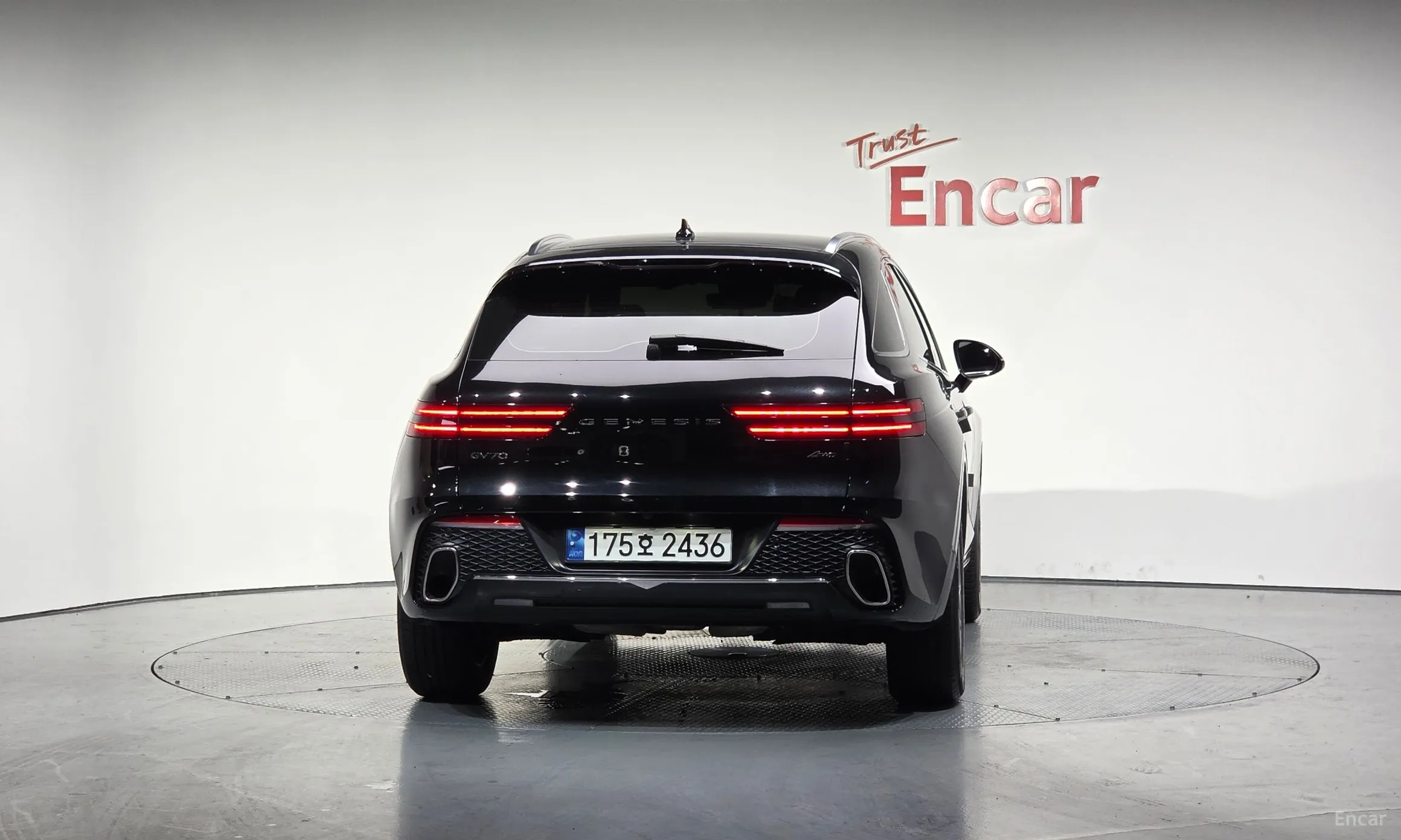 Genesis GV70 превью 3