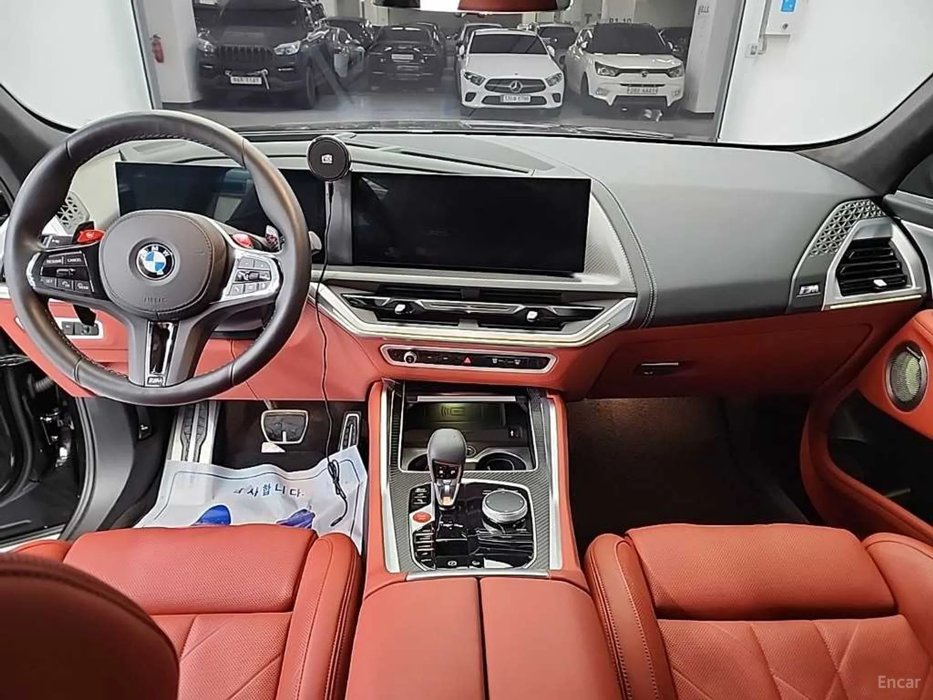 BMW XM (G09) превью 4