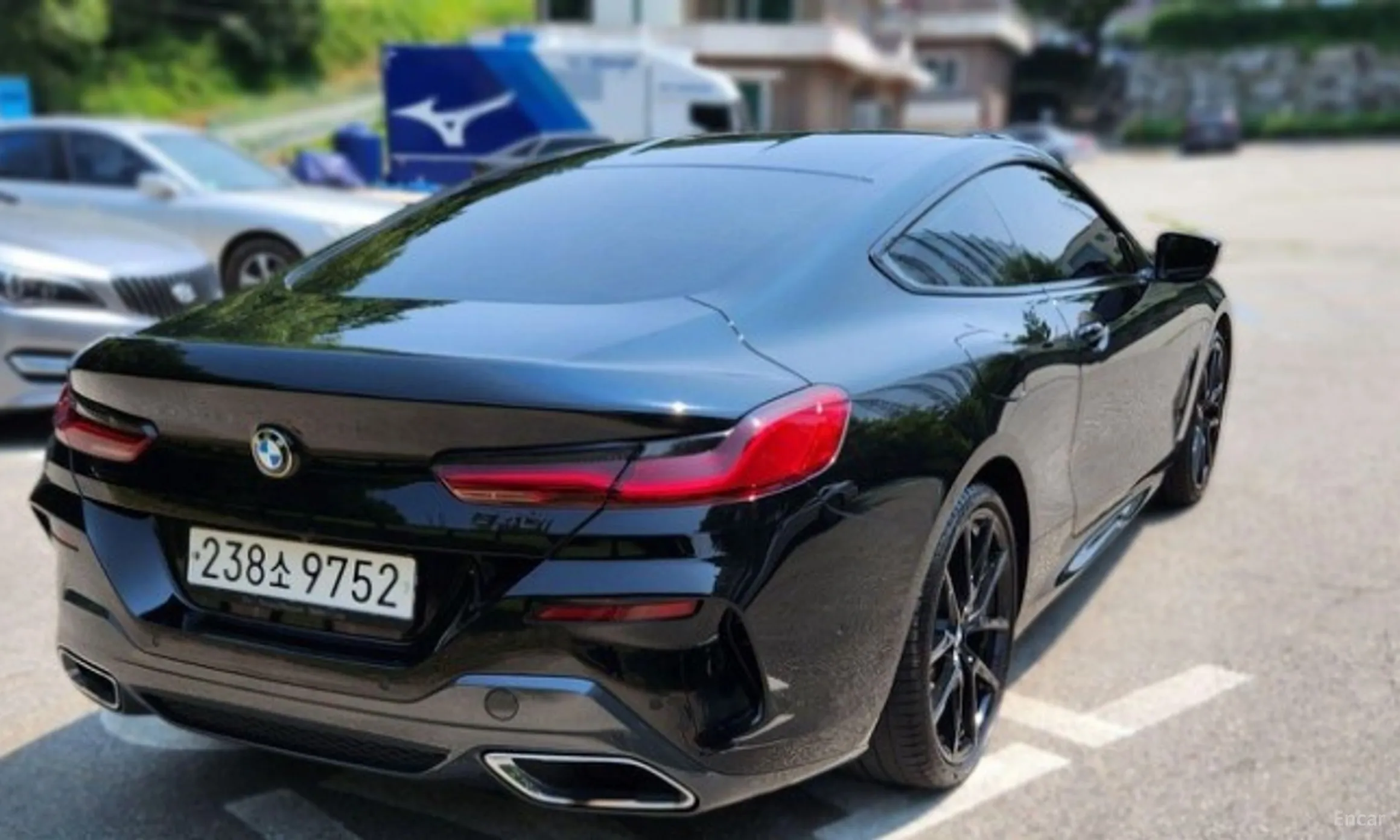 BMW 8-series (G15) превью 4
