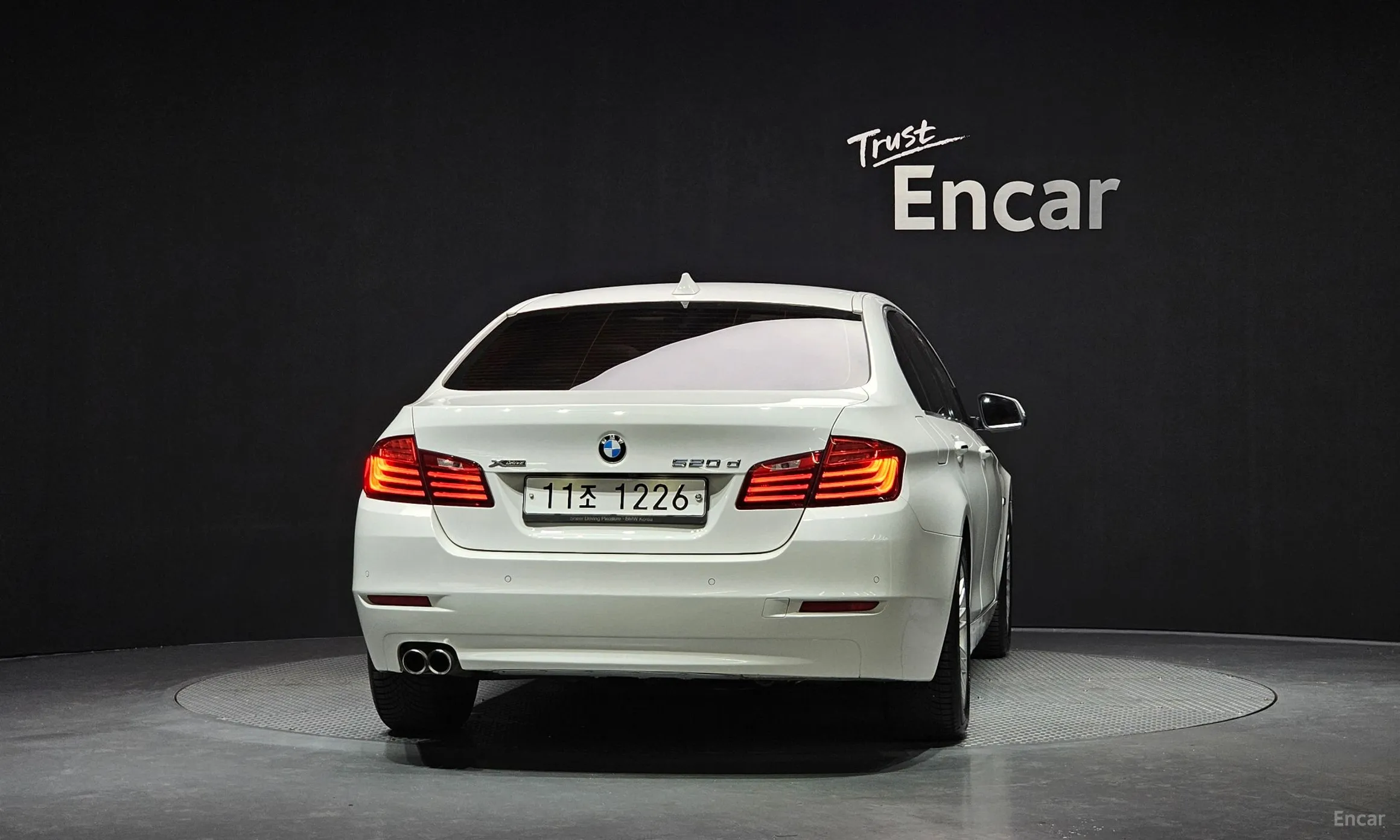 BMW 5 Series (F10) превью 3