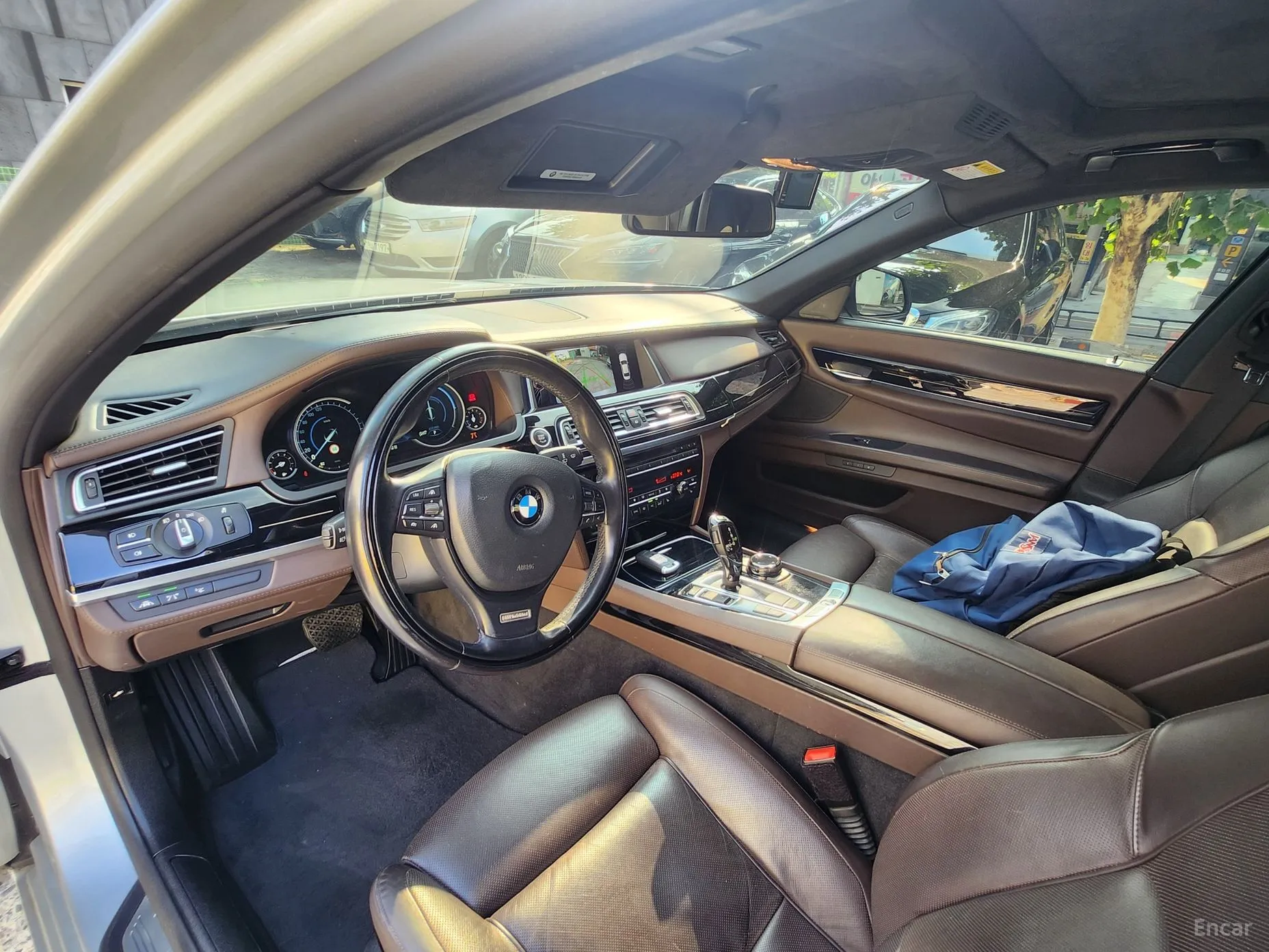 BMW 7 Series (F01) превью 4