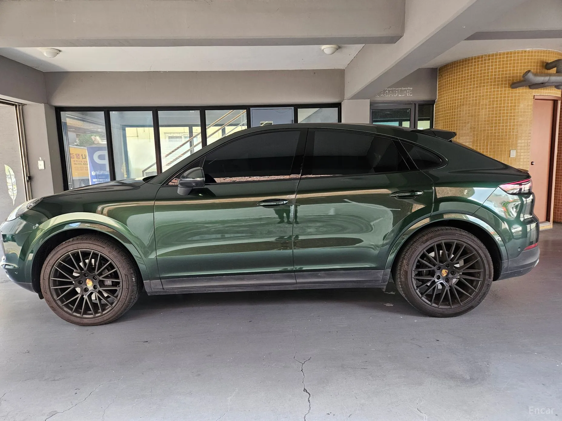 Porsche Cayenne (PO536) превью 3