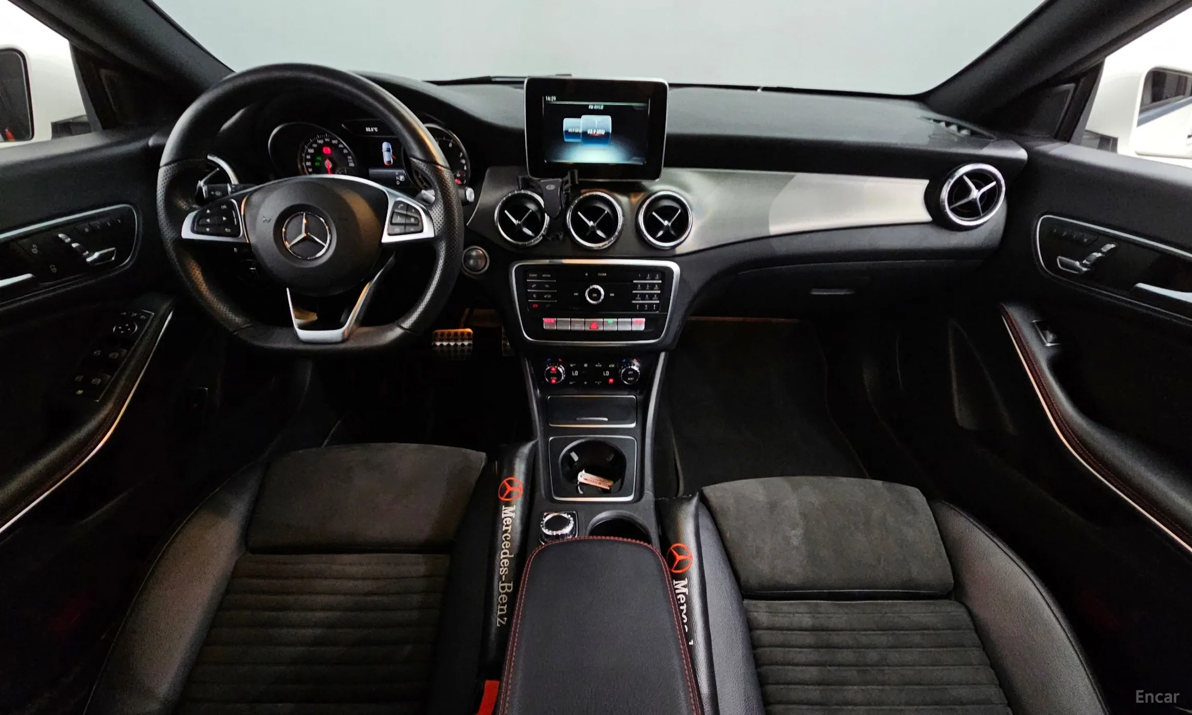 Mercedes Benz CLA-Class C117 превью 4