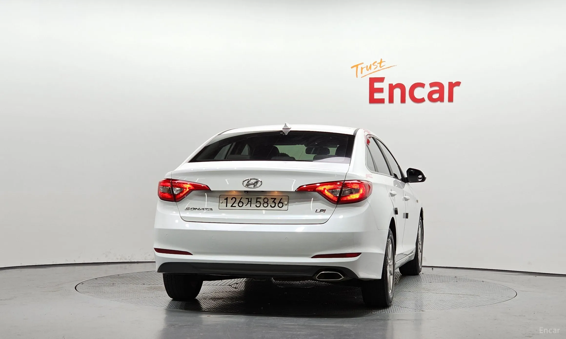 Hyundai LF Sonata превью 3