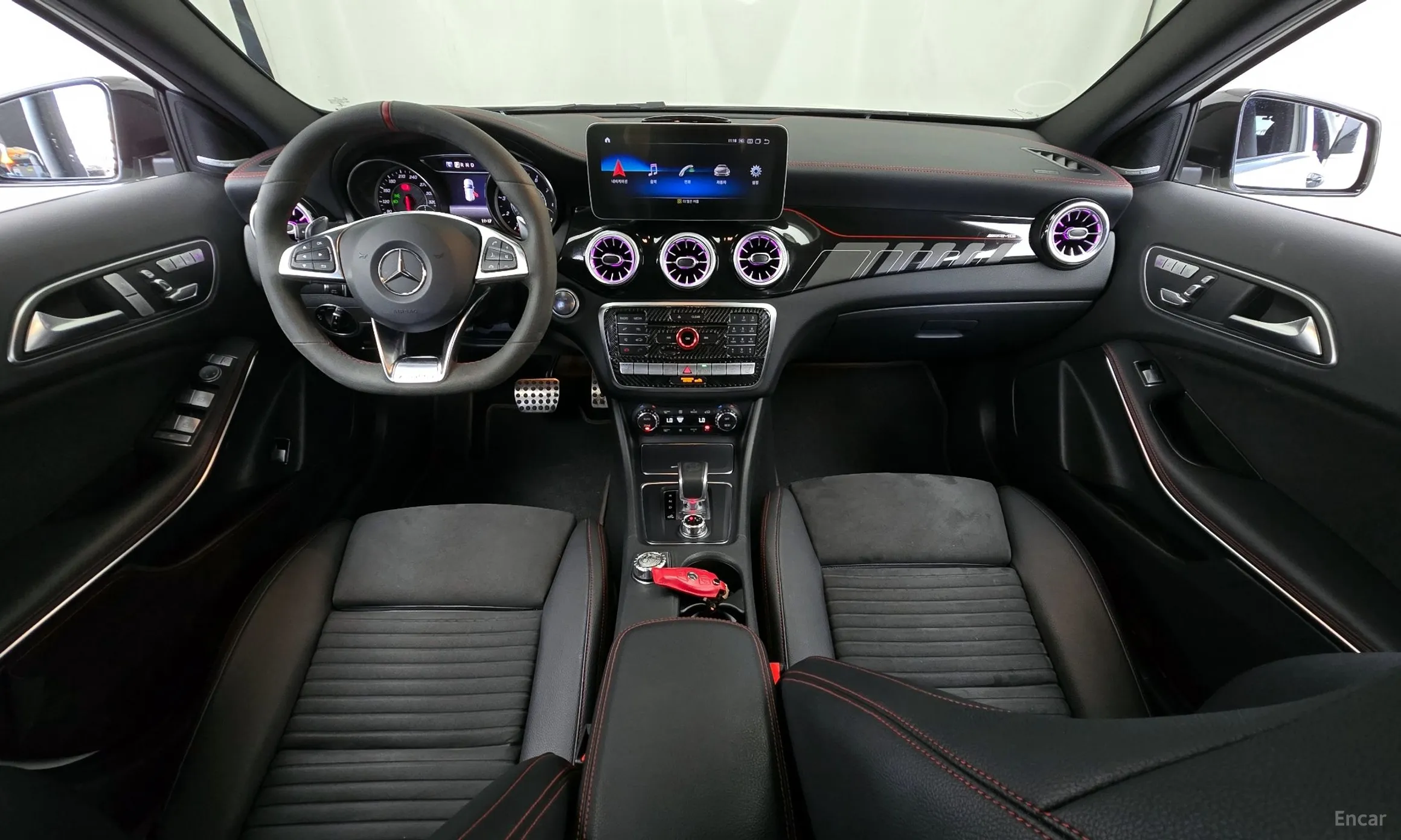 Mercedes Benz GLA-Class X156 превью 4