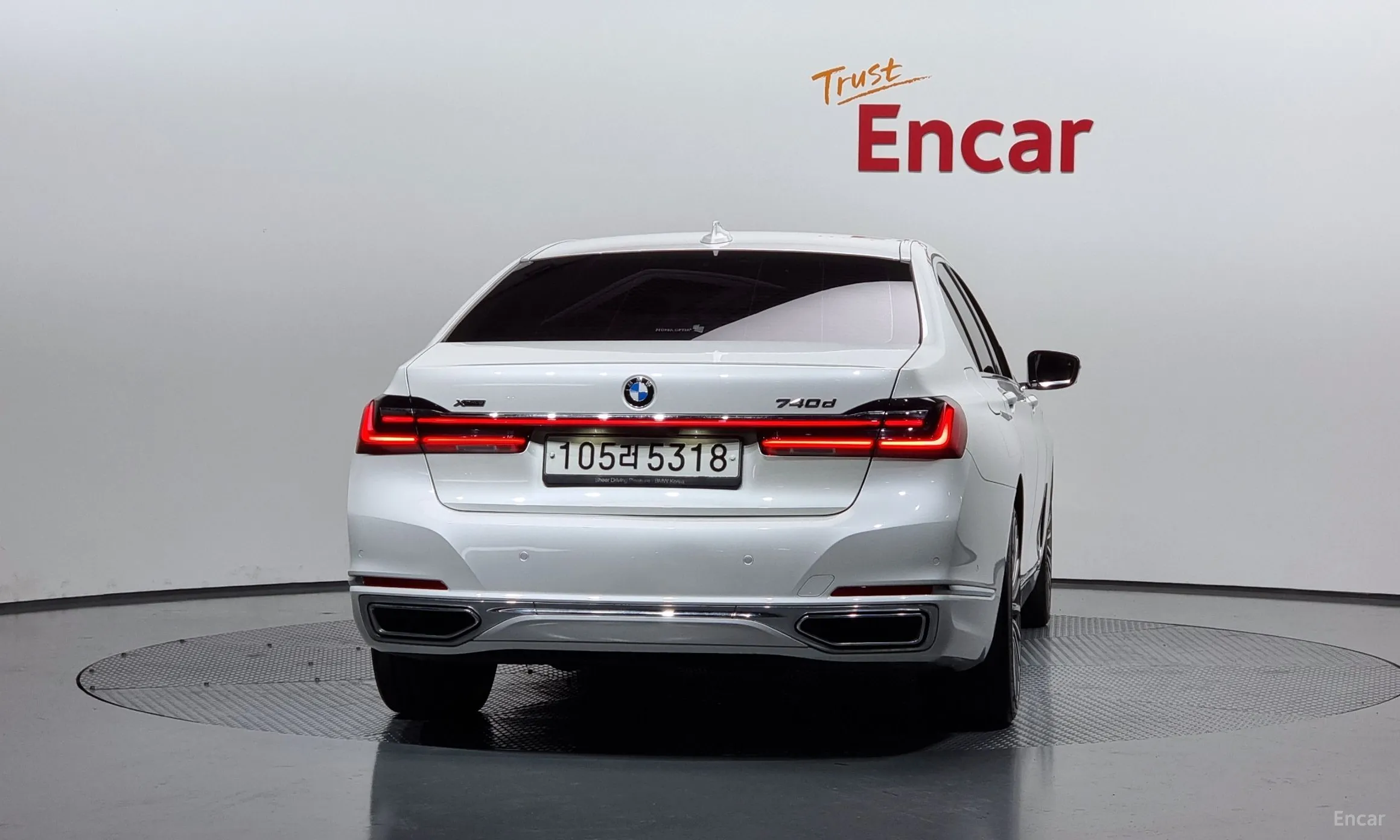 BMW 7 Series (G11) превью 3