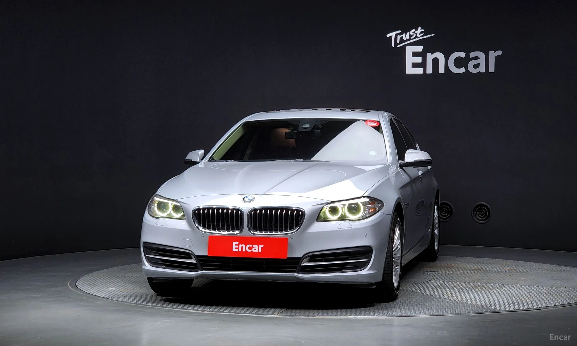 BMW 5 Series (F10) превью 2