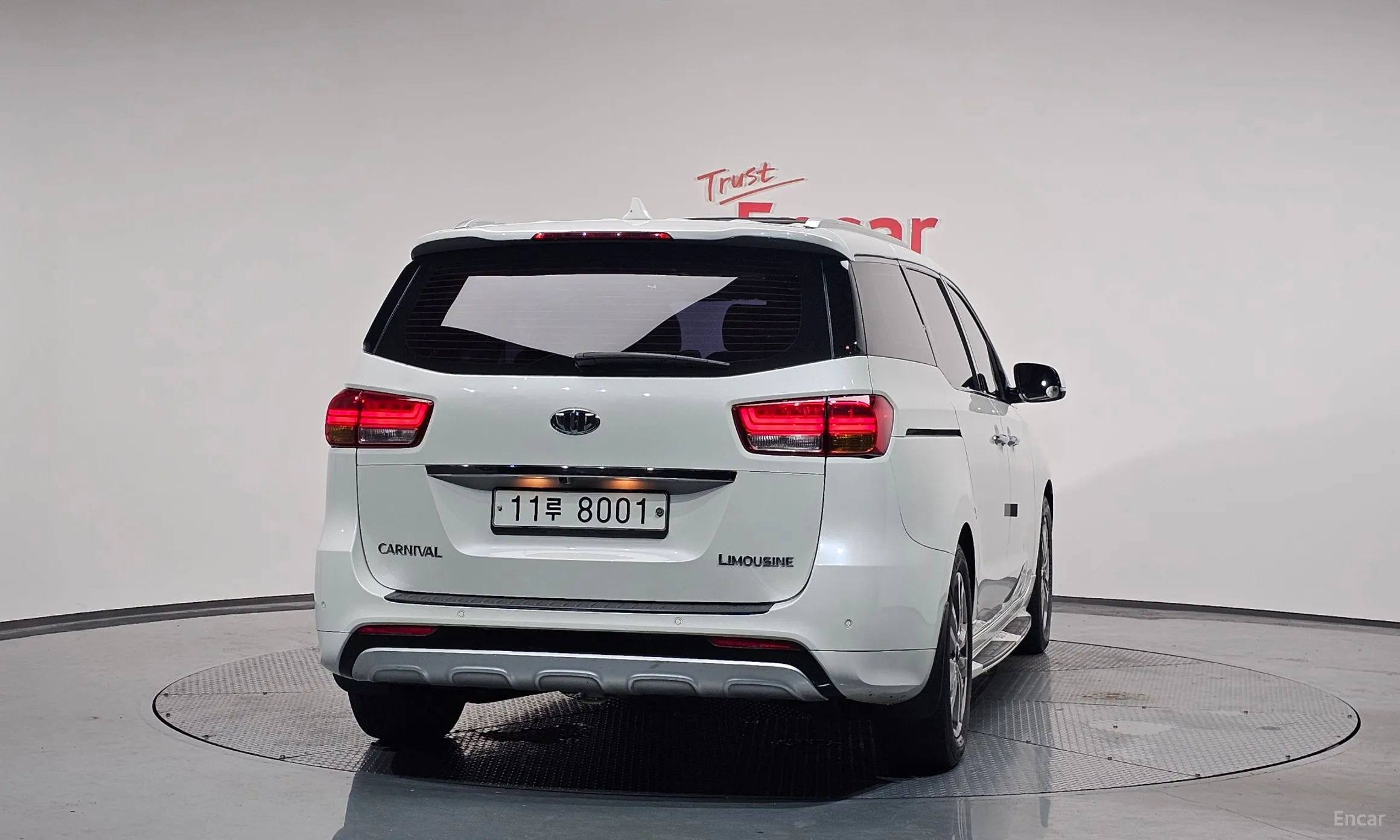 Kia Carnival превью 3