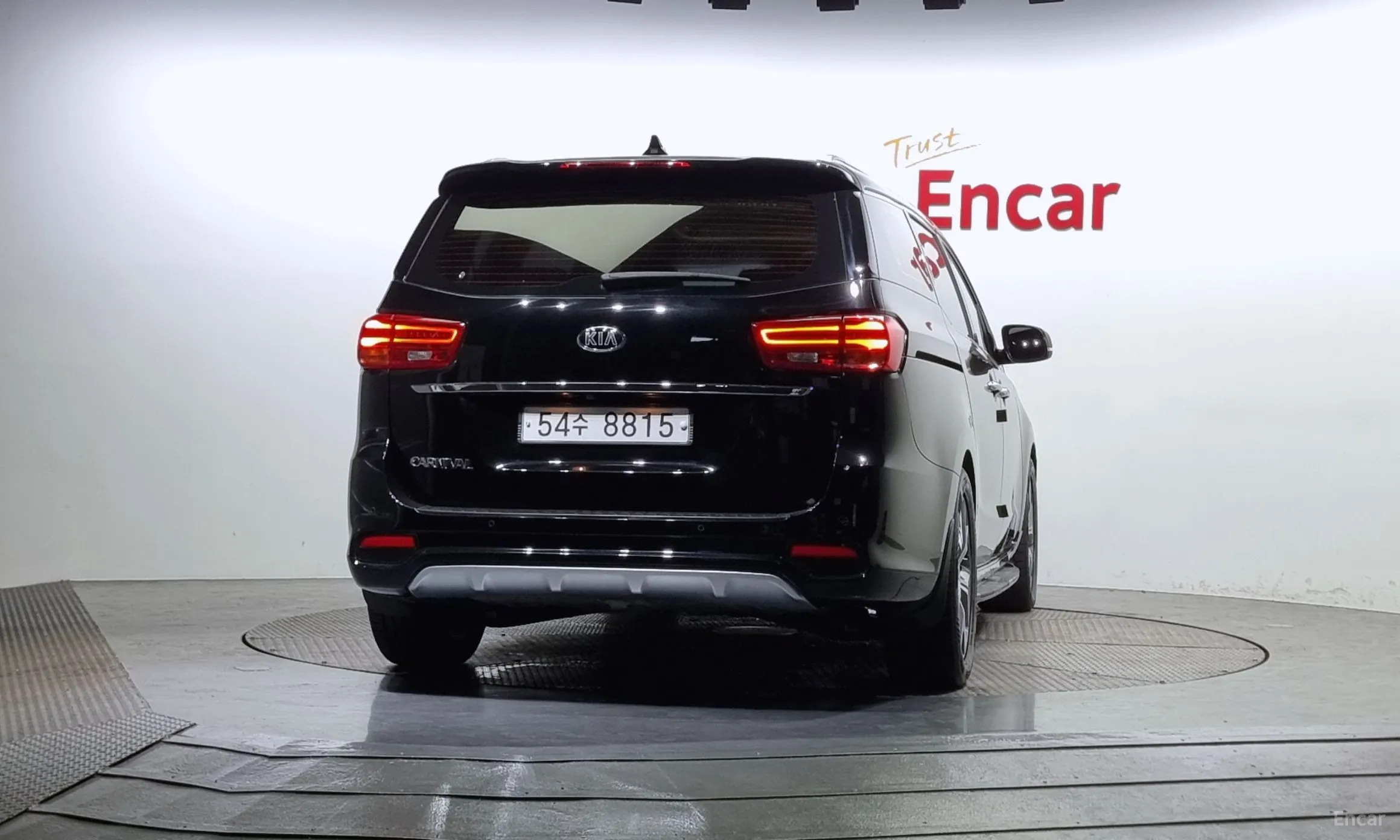 Kia Carnival превью 3