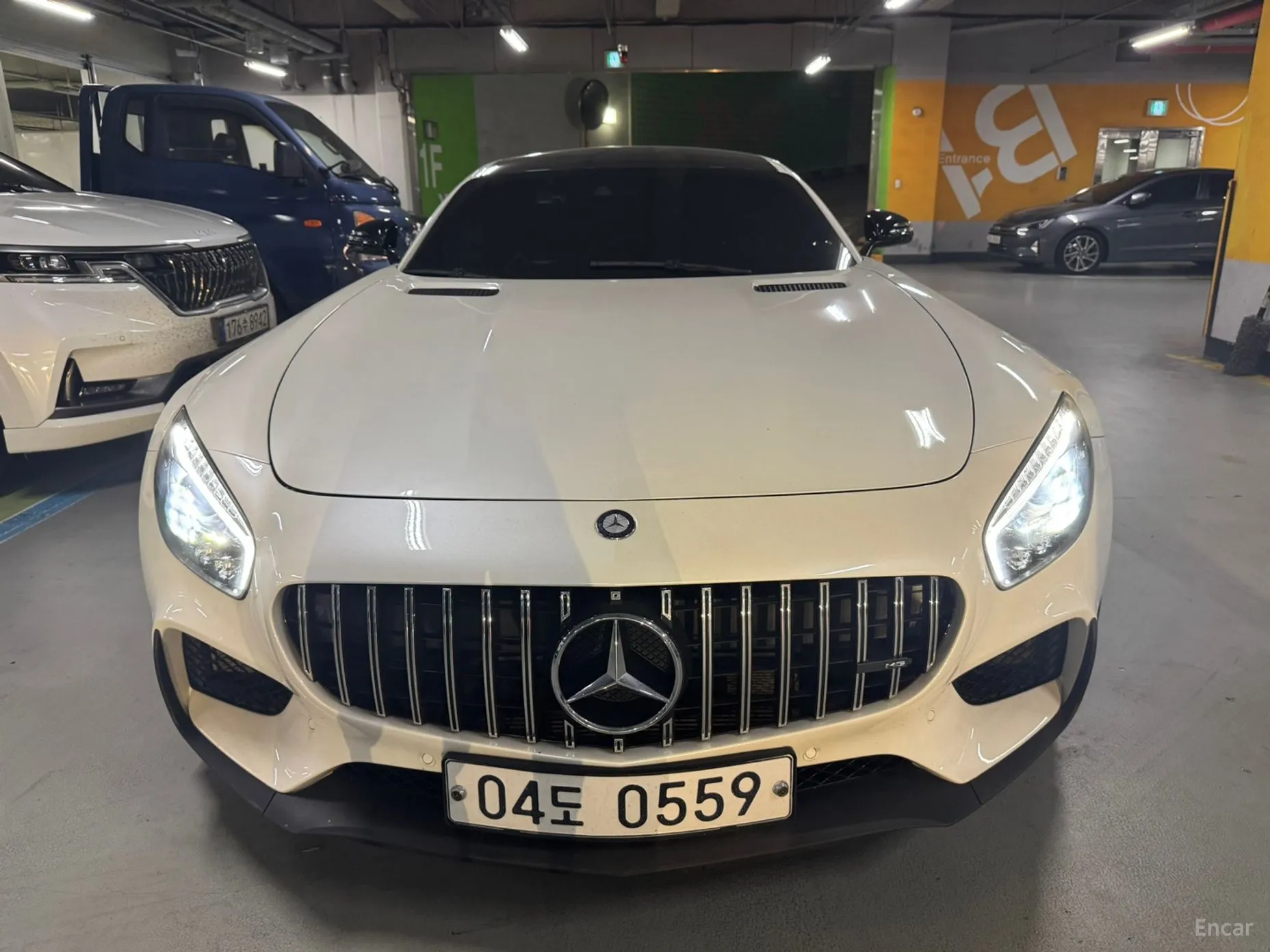 Mercedes Benz AMG GT