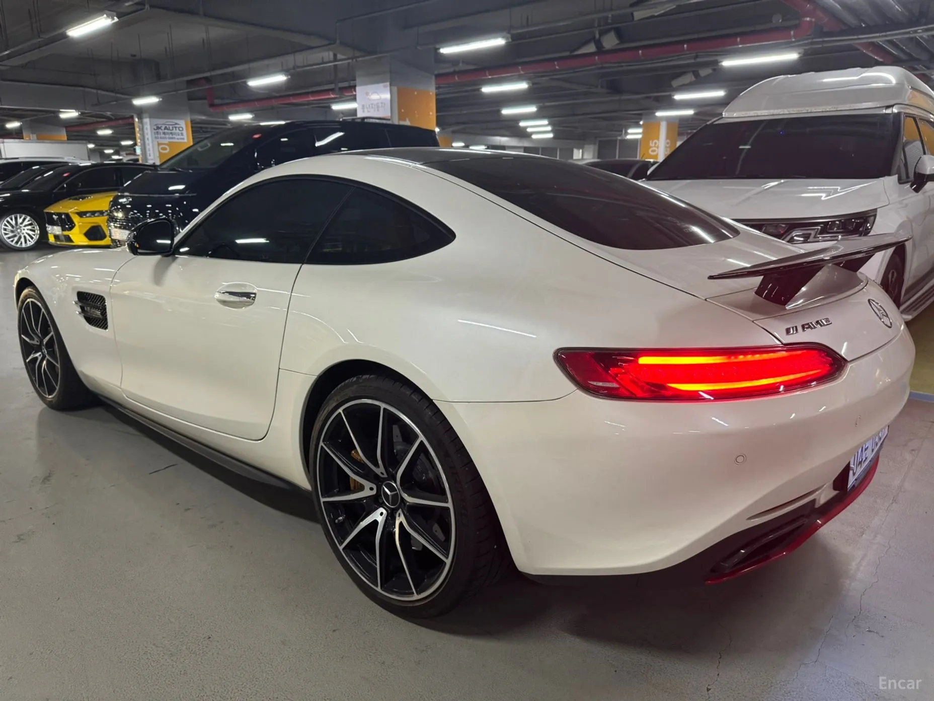Mercedes Benz AMG GT превью 3