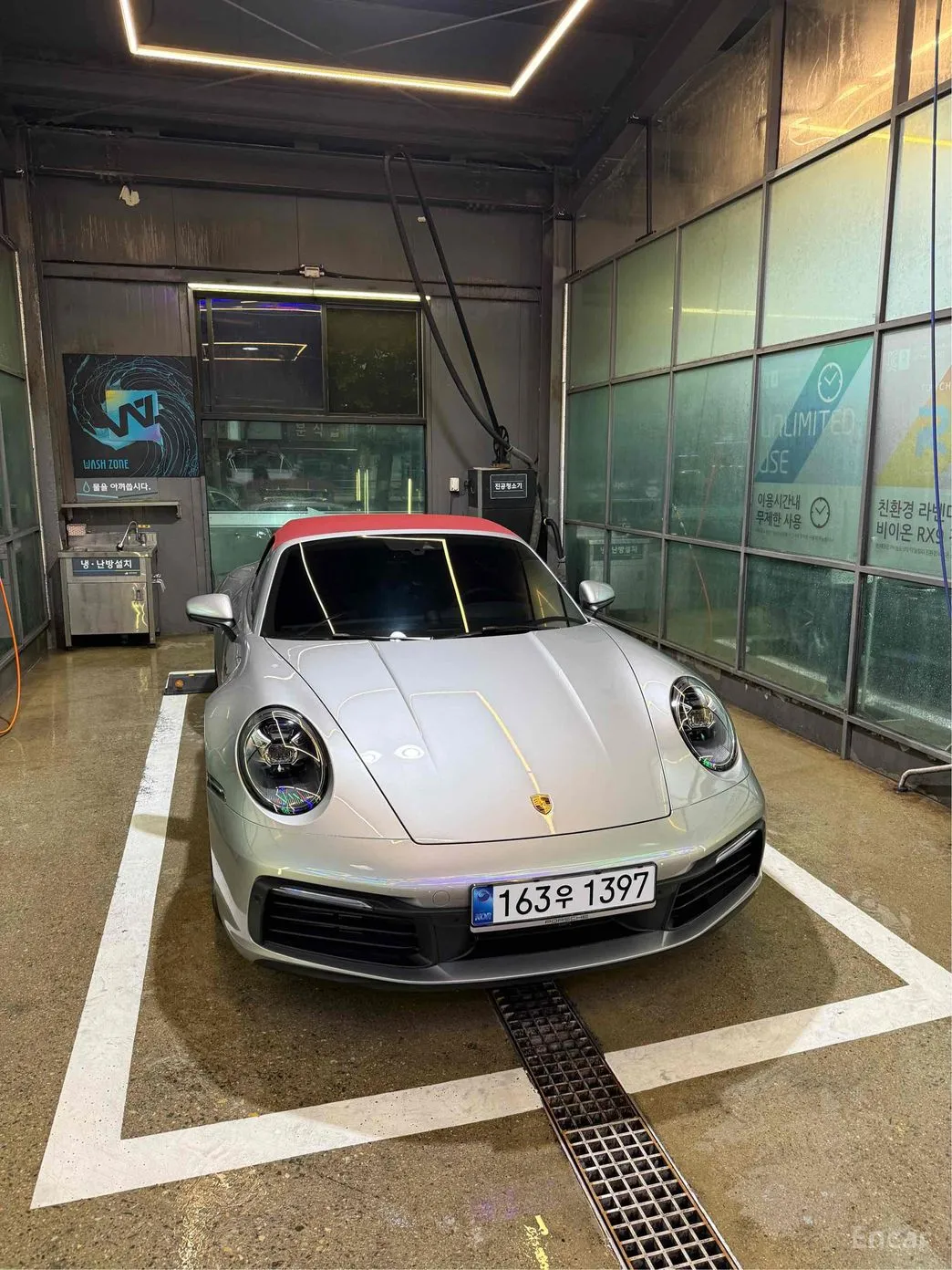 Porsche 911 (992)