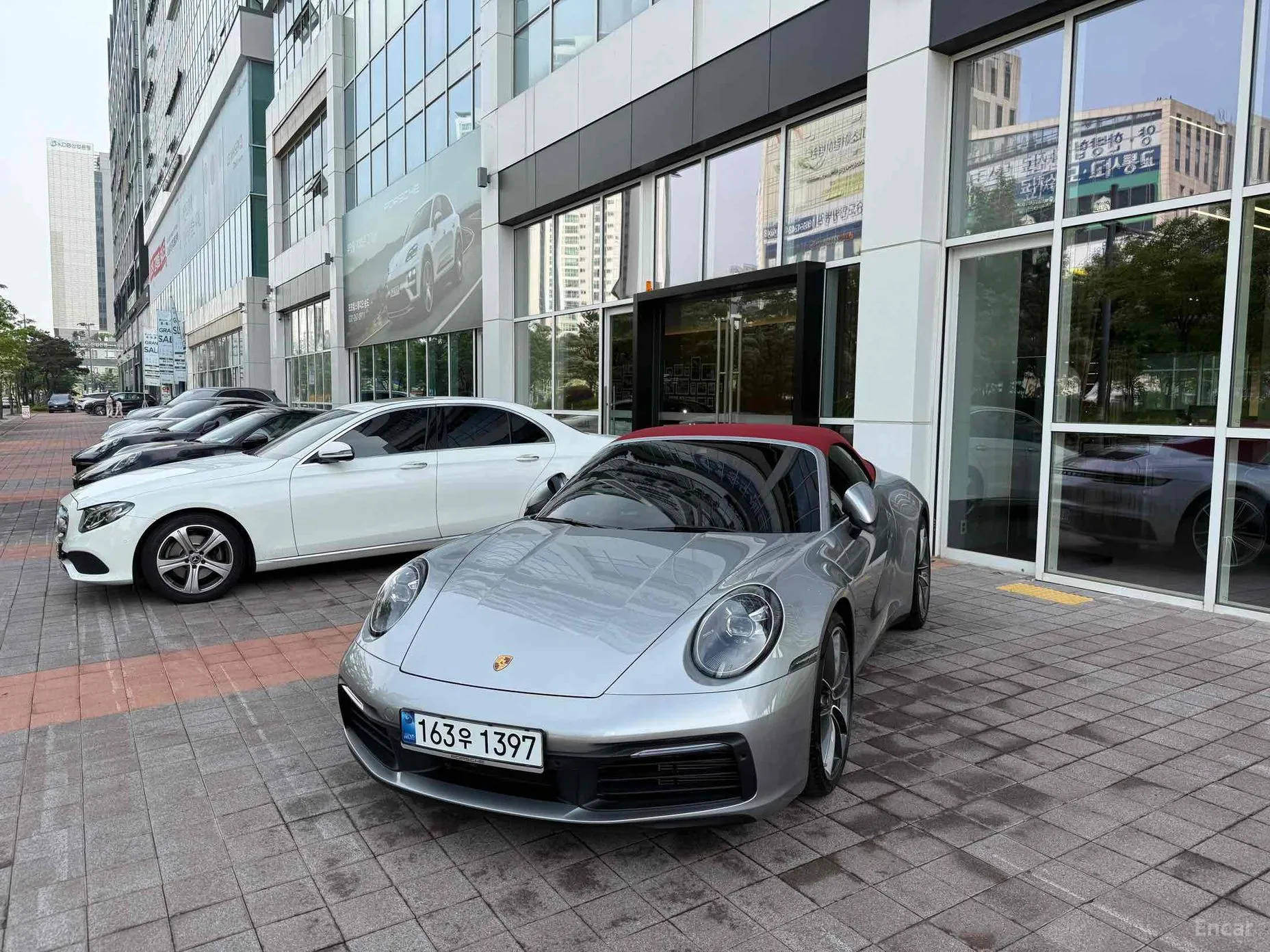 Porsche 911 (992) превью 3