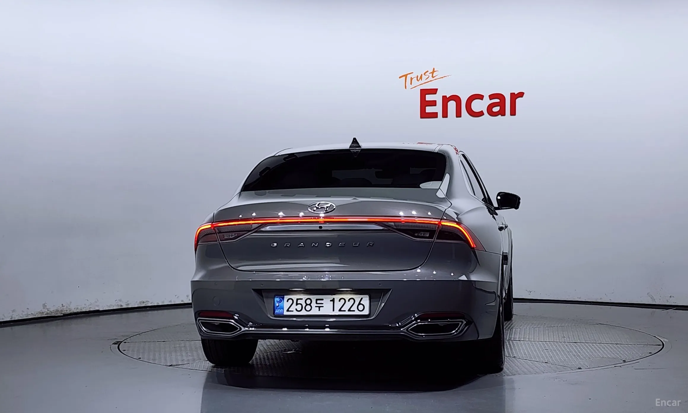 Hyundai Grandeur IG превью 3