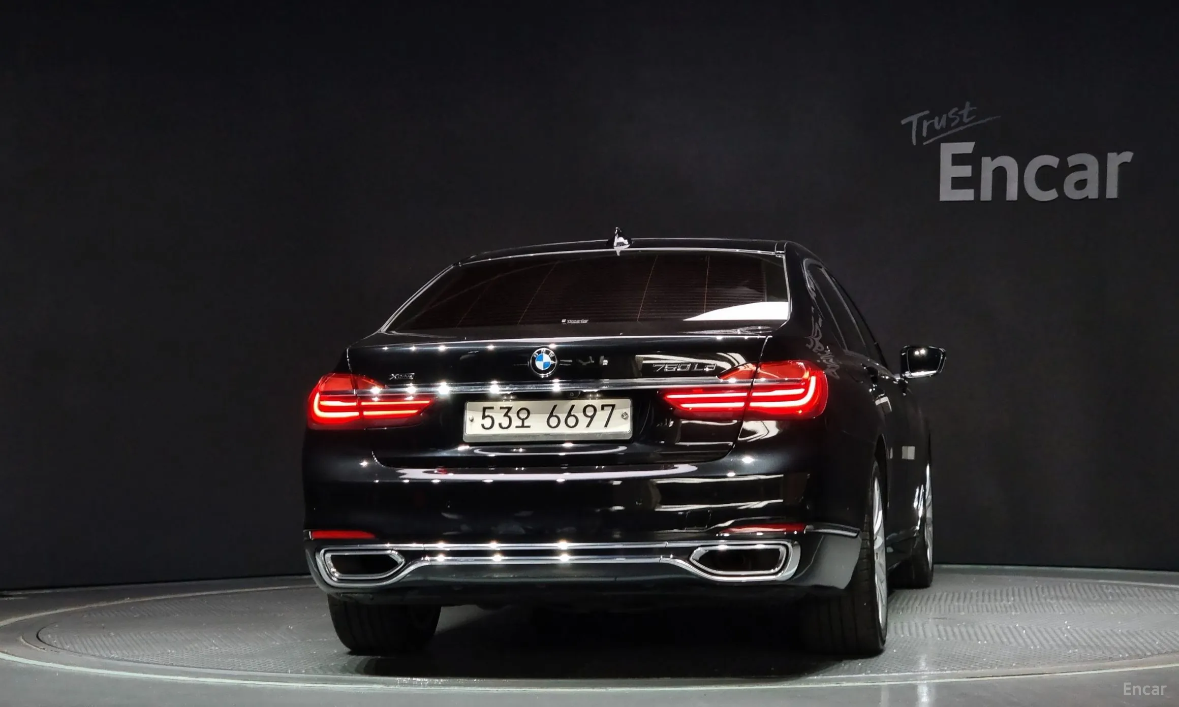BMW 7 Series (G11) превью 3