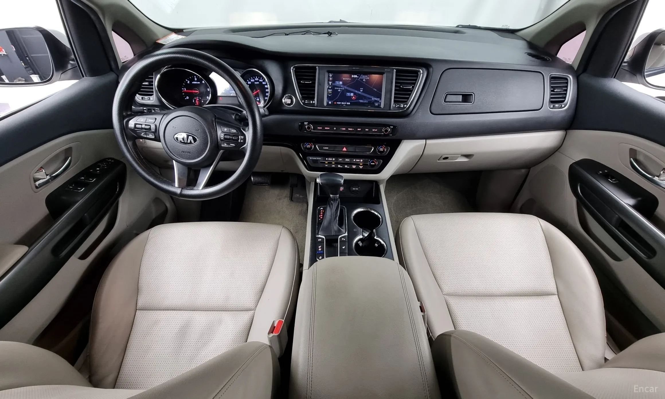 Kia Carnival превью 4