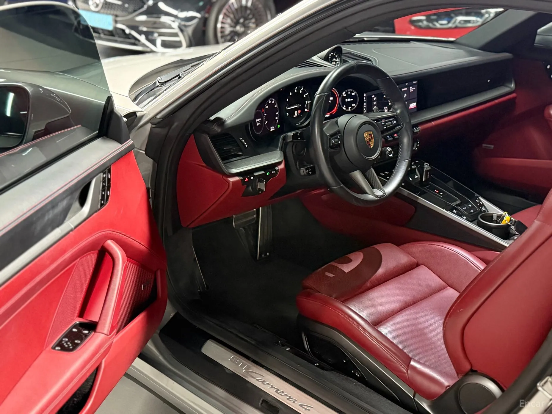 Porsche 911 (992) превью 4