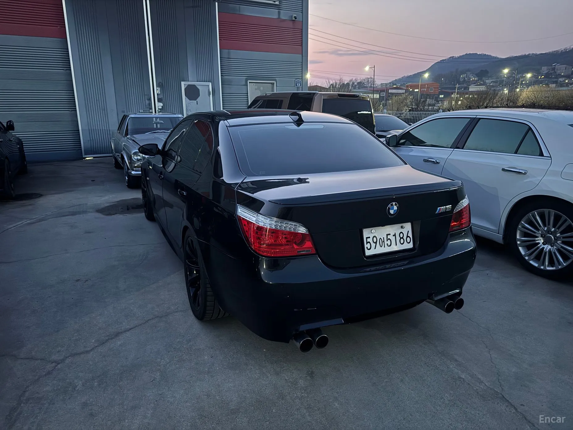 BMW M5 (E60)