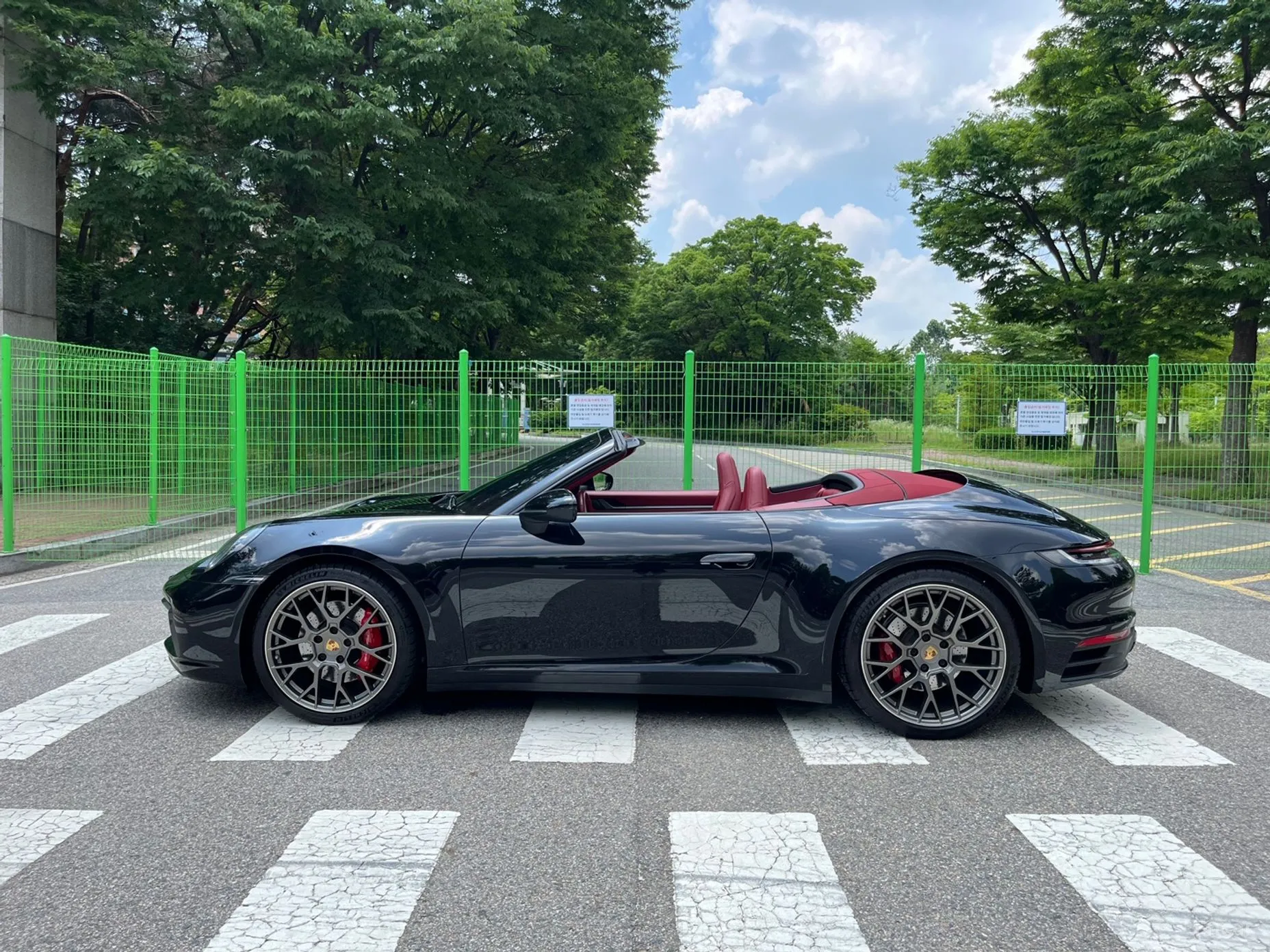 Porsche 911 (992) превью 3