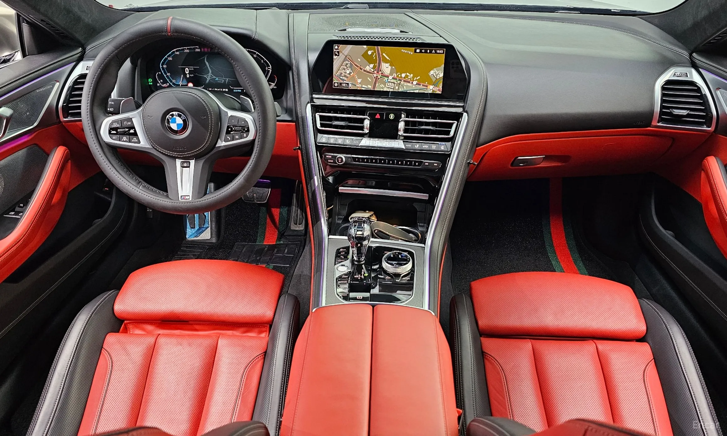 BMW 8-series (G15) превью 4