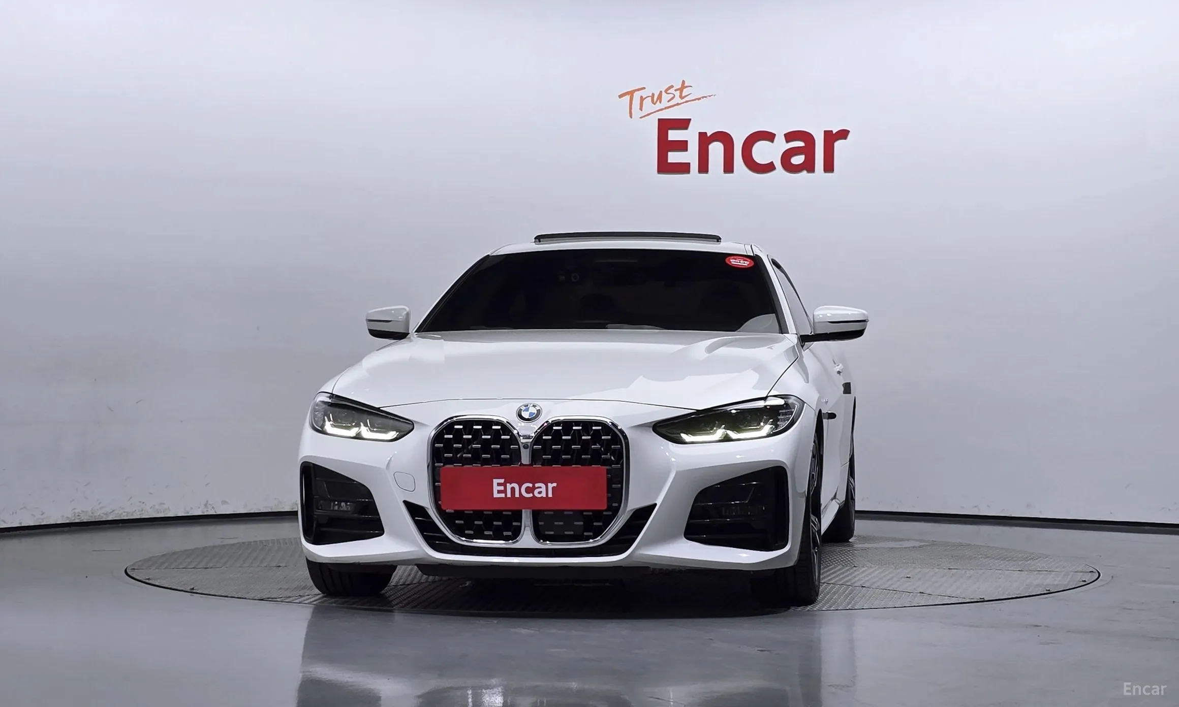 BMW Series 4 (G22) превью 2