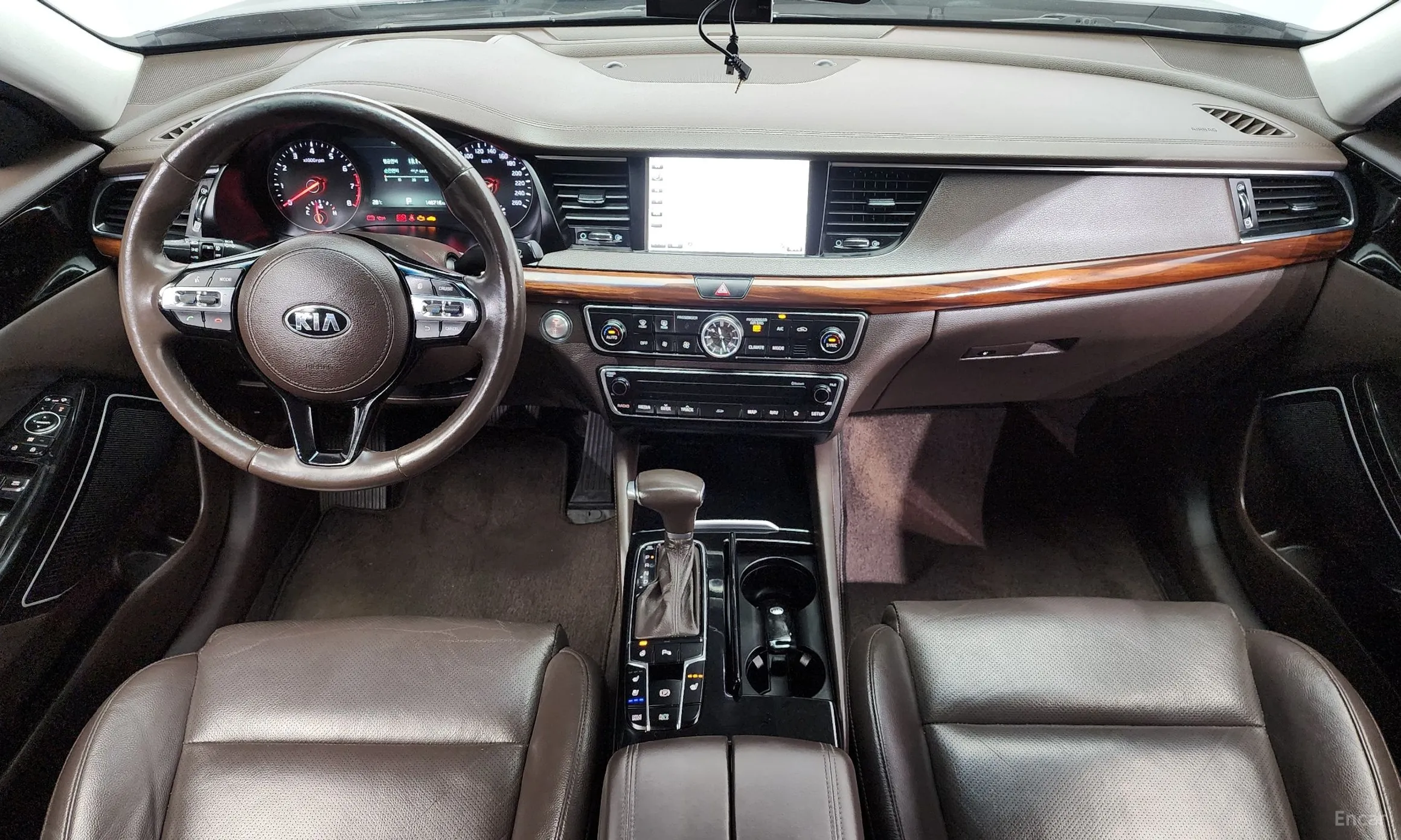 Kia K7 превью 4