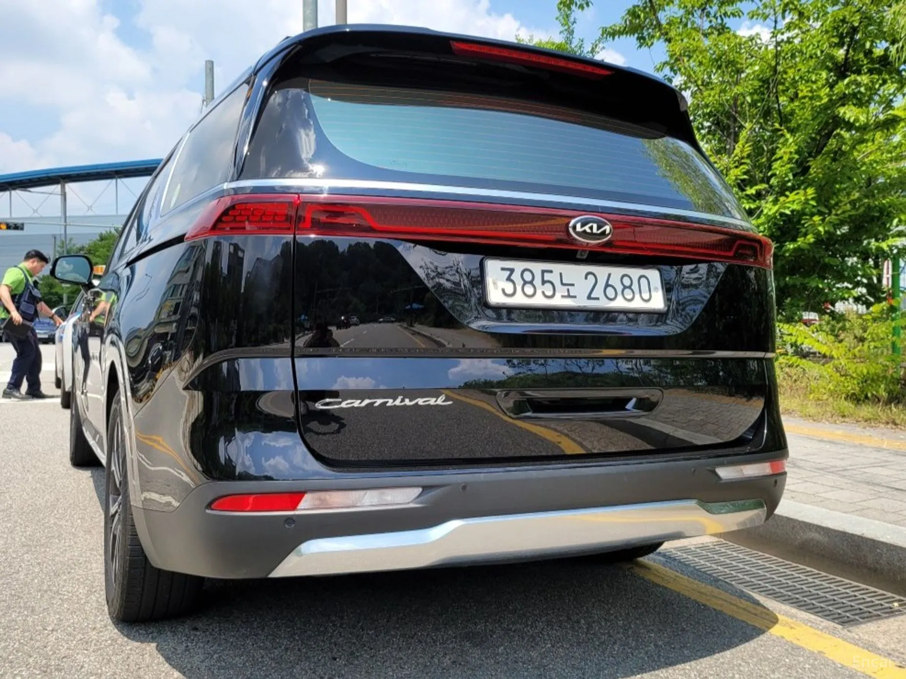 Kia Carnival Gen 4 превью 3