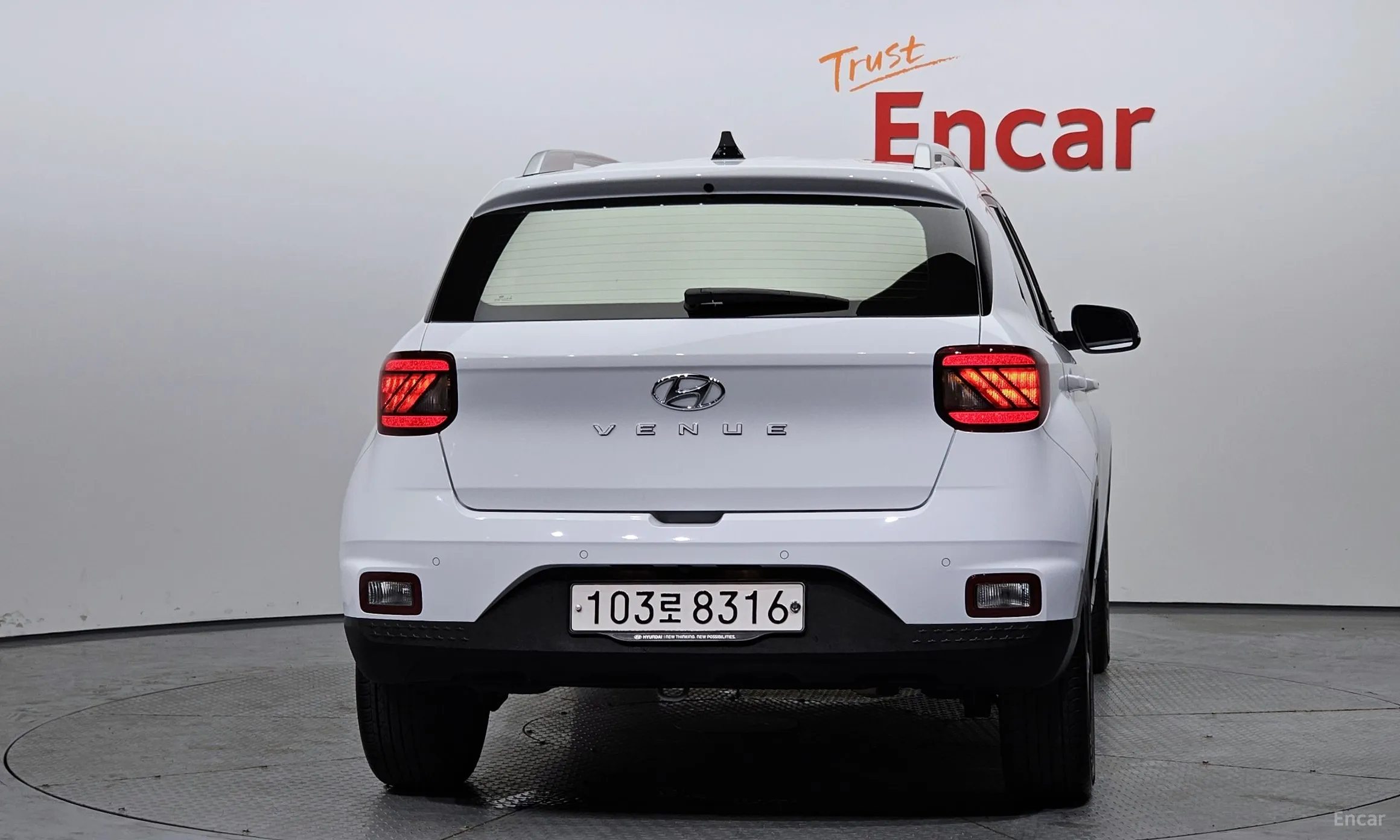 Hyundai Venue превью 3