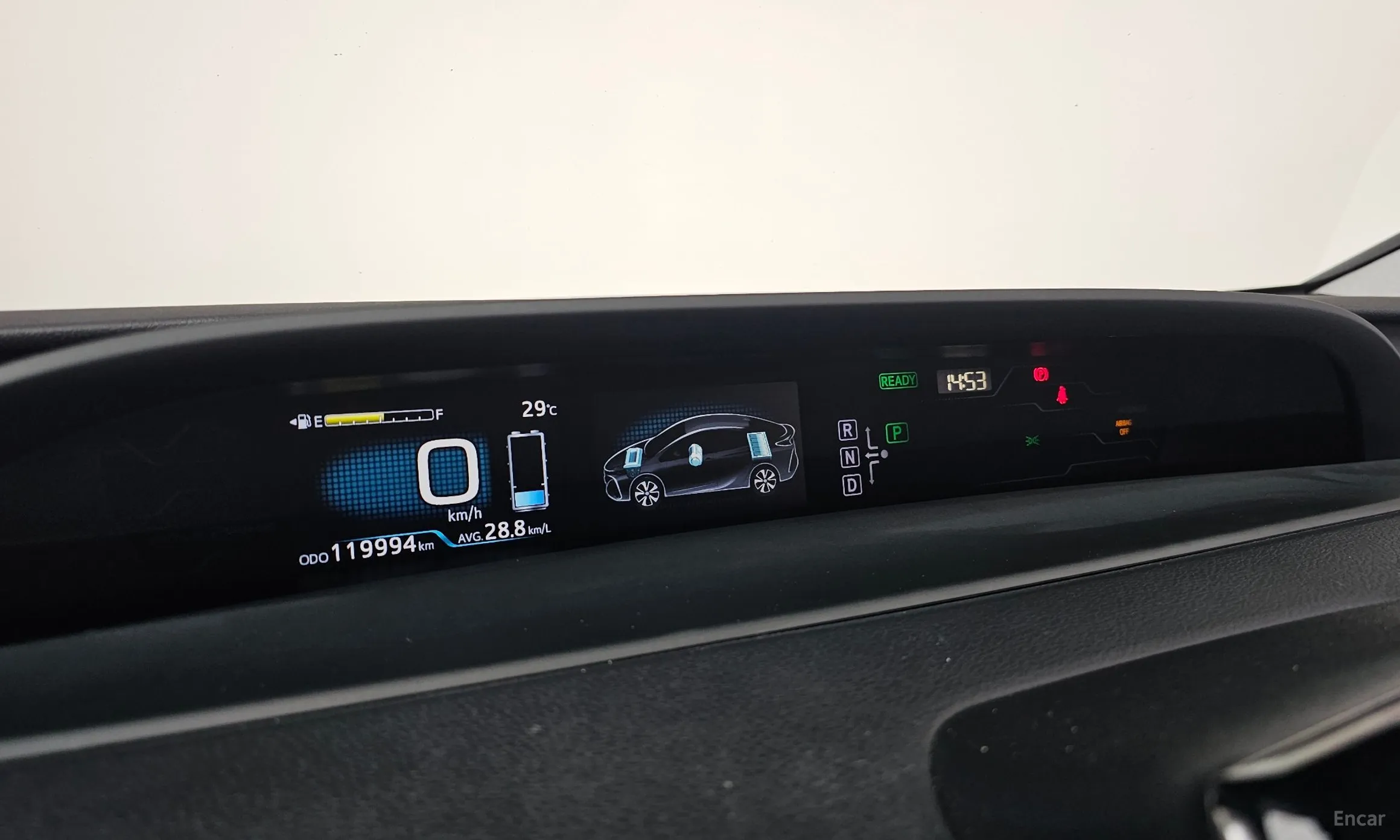 Toyota Prius Prime превью 8