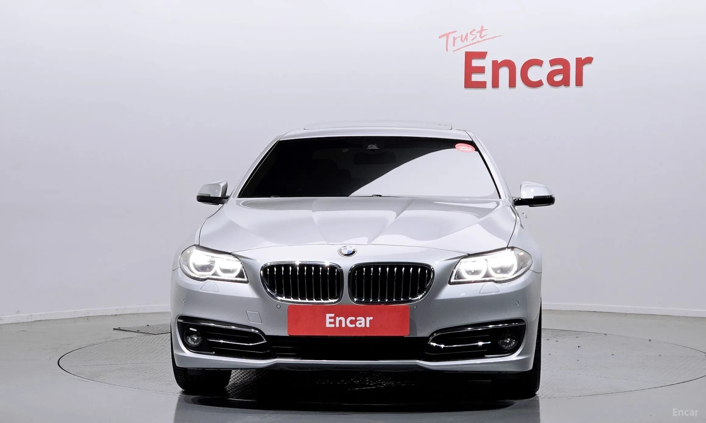 BMW 5 Series (F10) превью 2