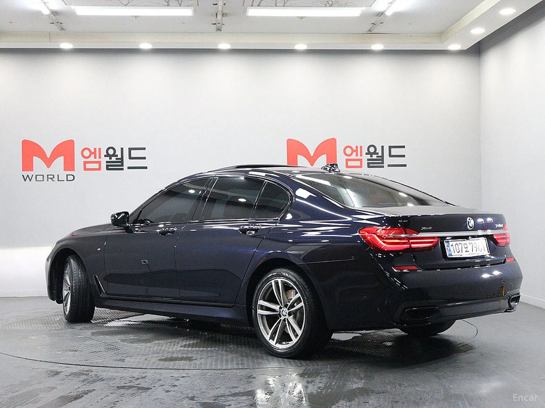 BMW 7 Series (G11) превью 3