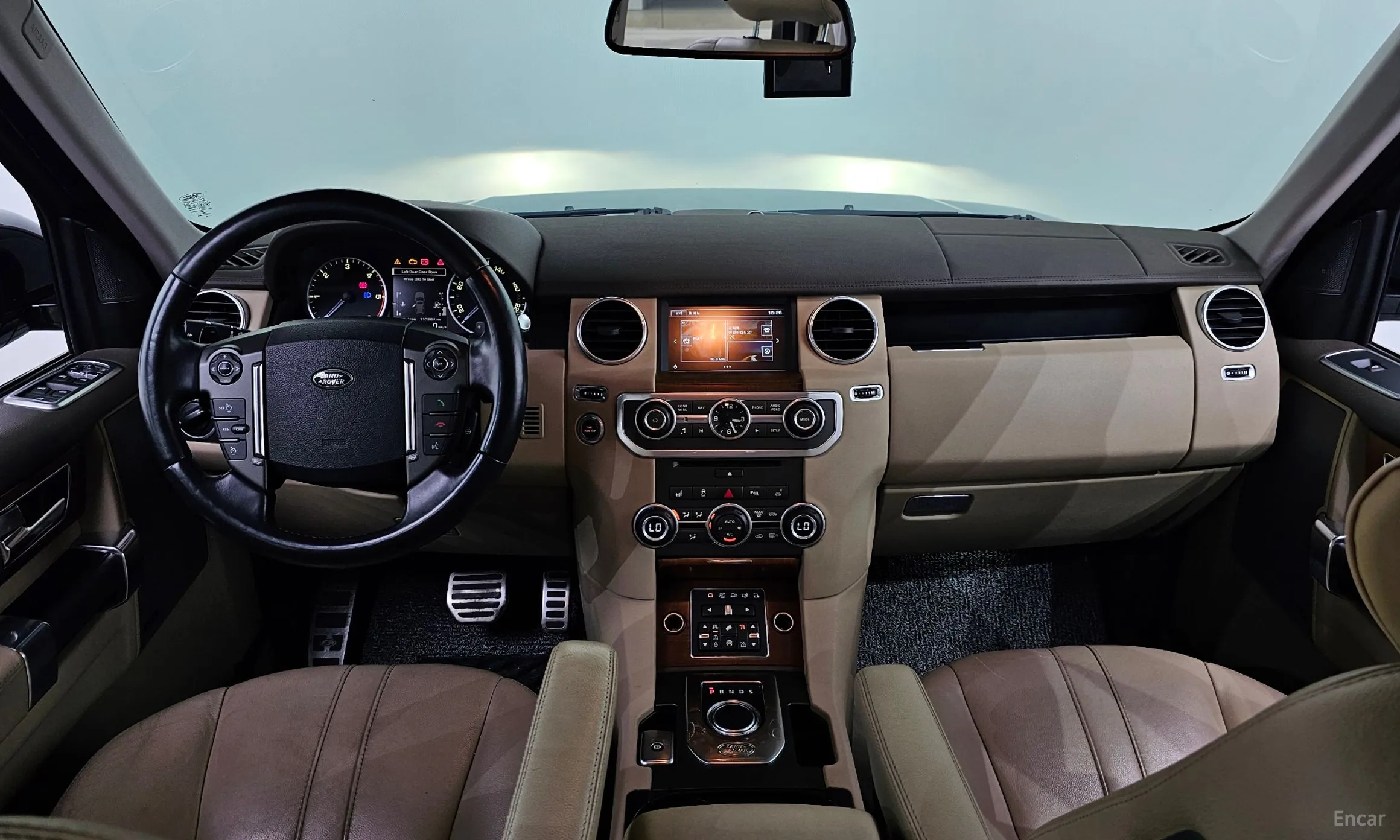 Land Rover Discovery 4 превью 4