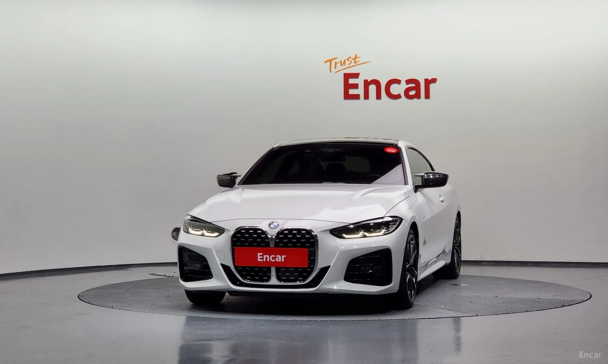 BMW Series 4 (G22) превью 2