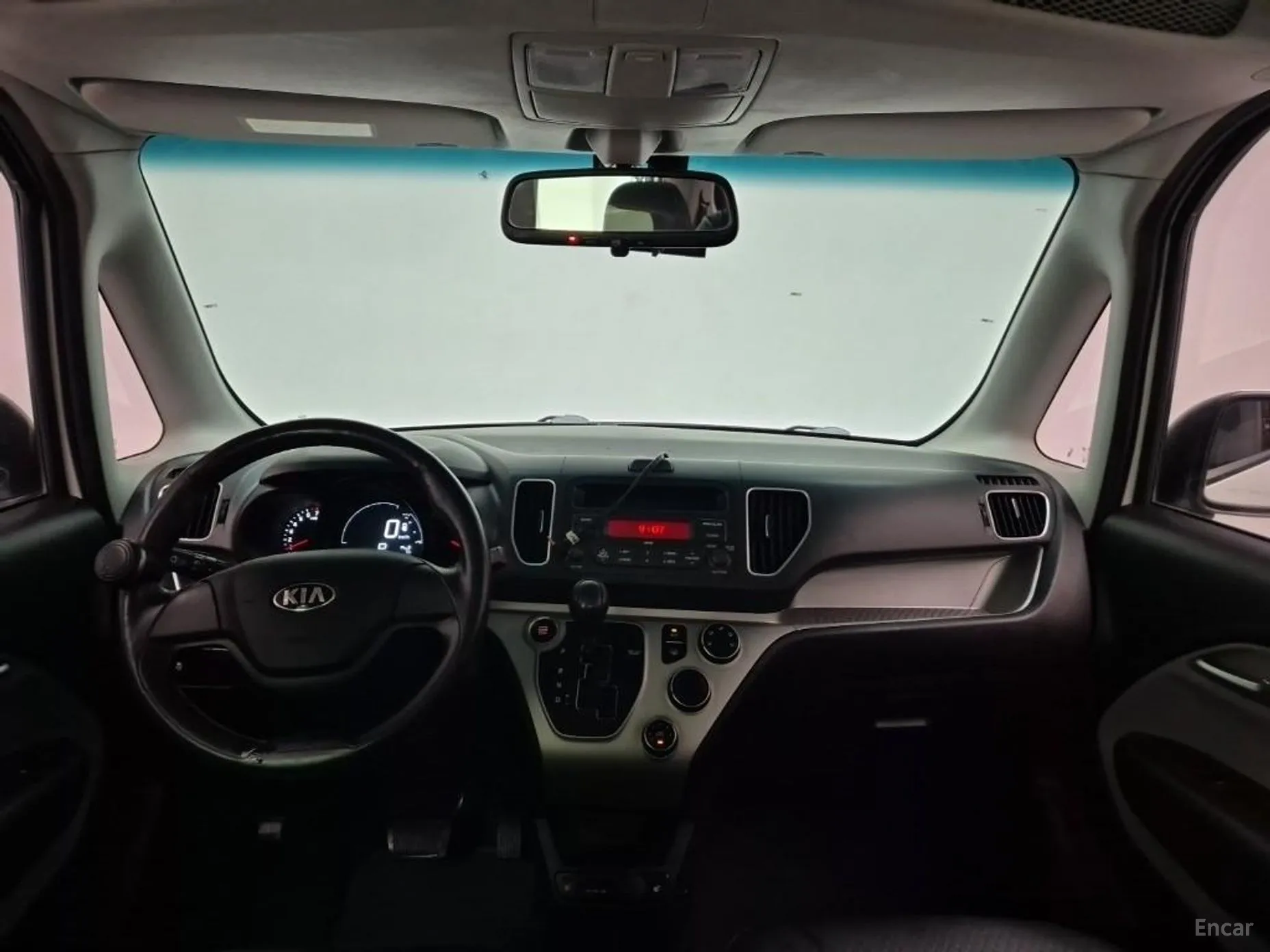 Kia Ray превью 4