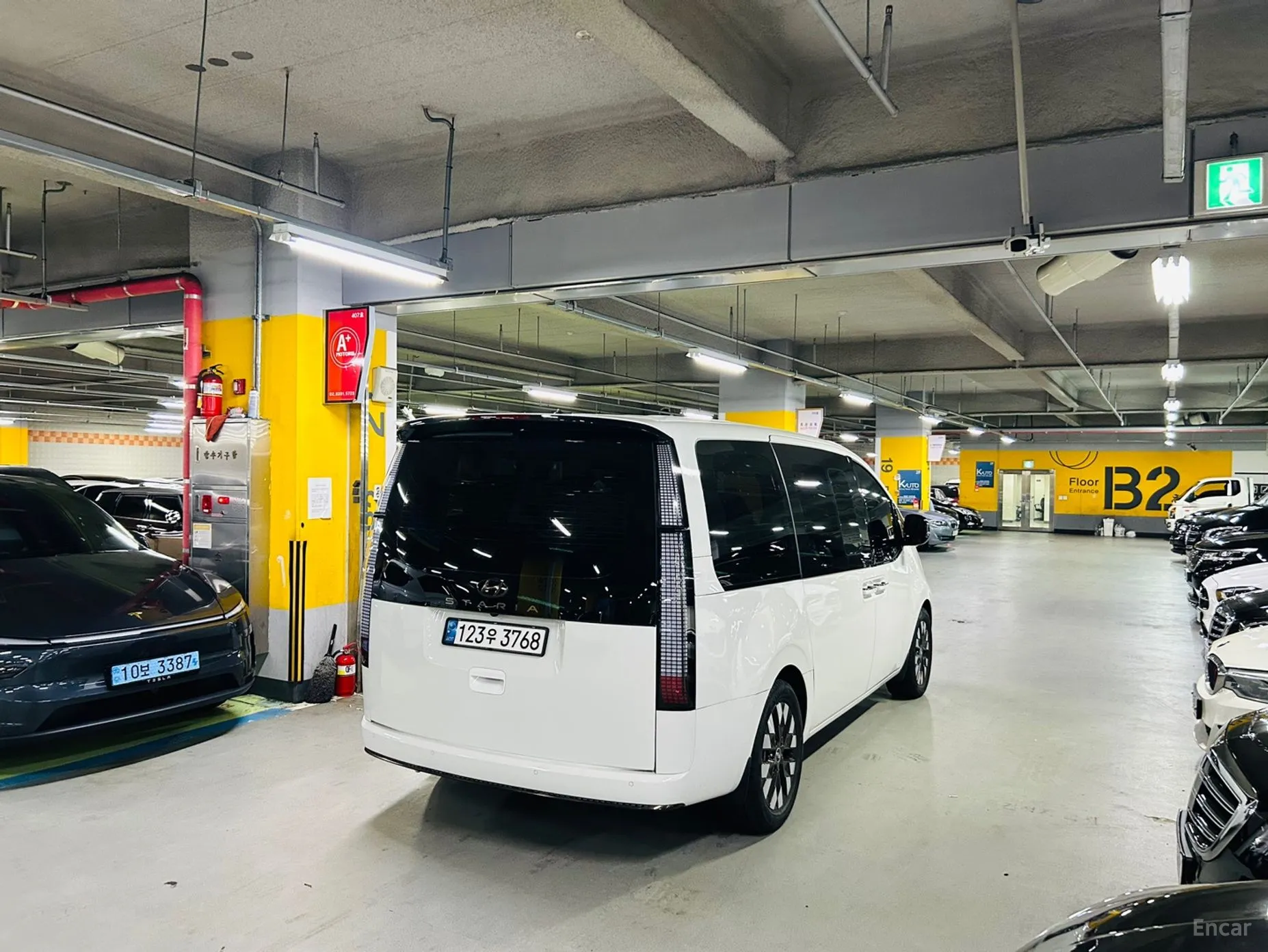 Hyundai Staria превью 3