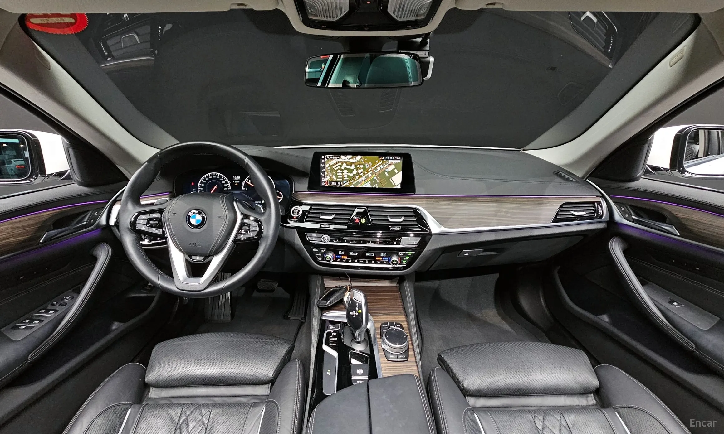 BMW 5 Series (G30) превью 4