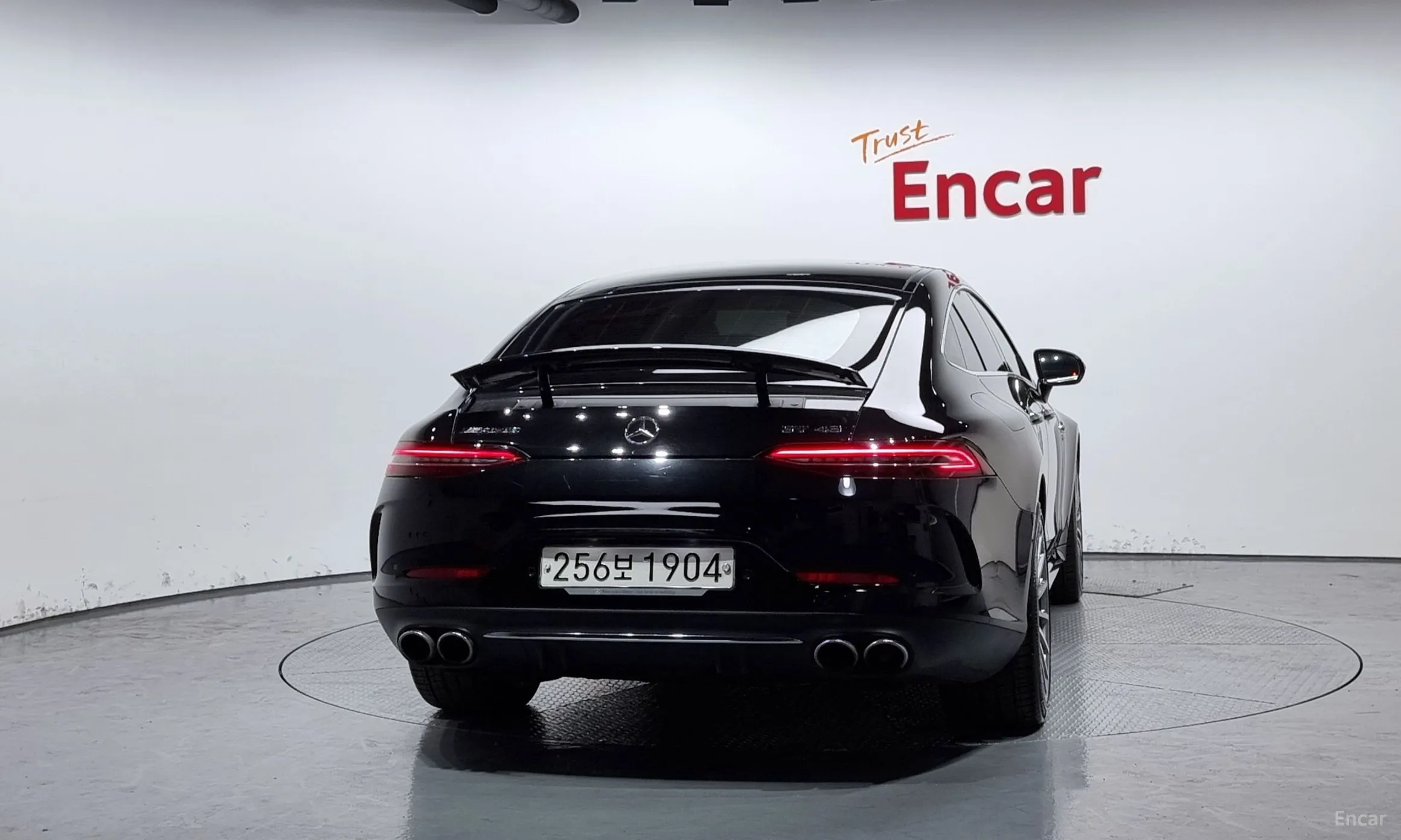 Mercedes Benz AMG GT превью 3