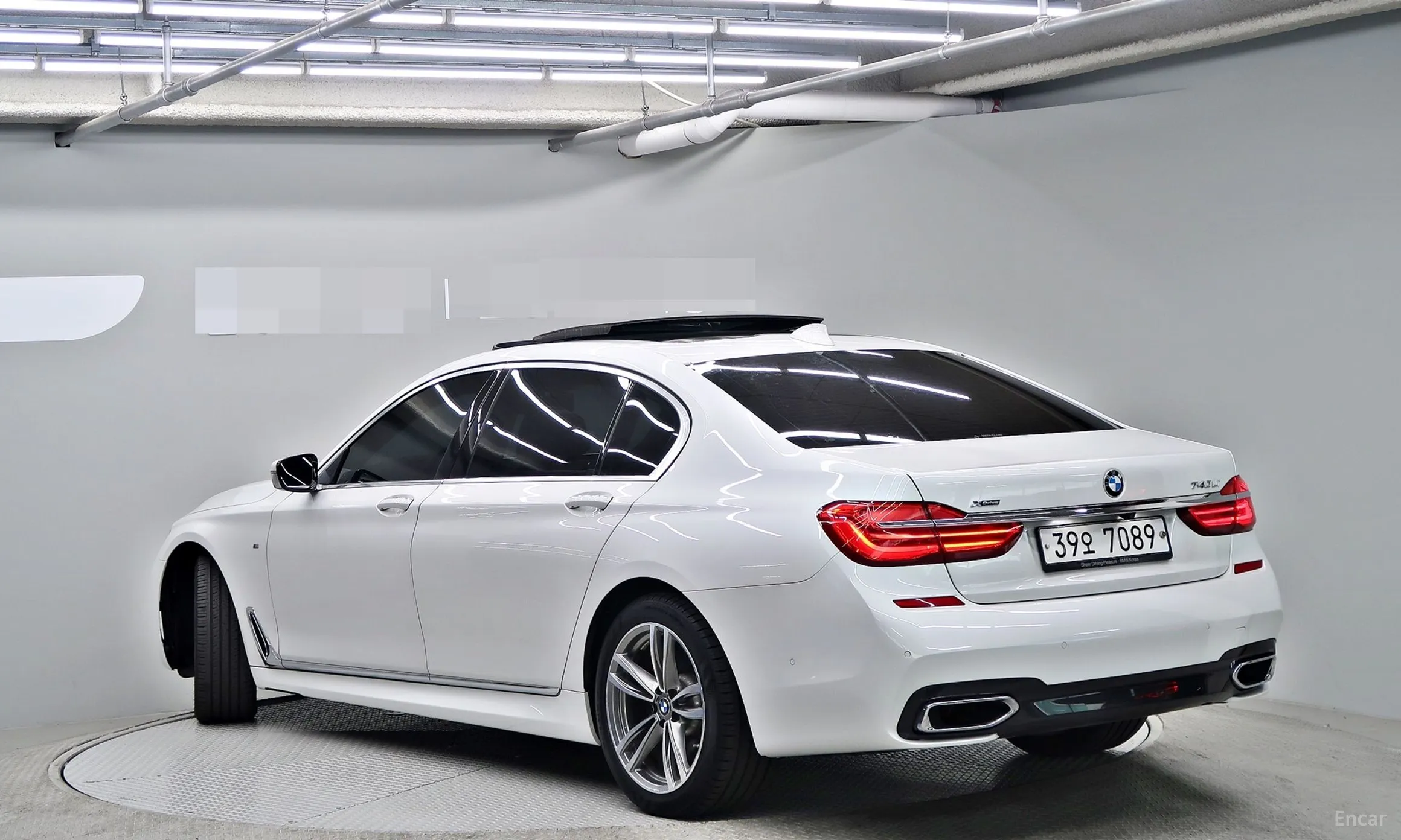 BMW 7 Series (G11) превью 3