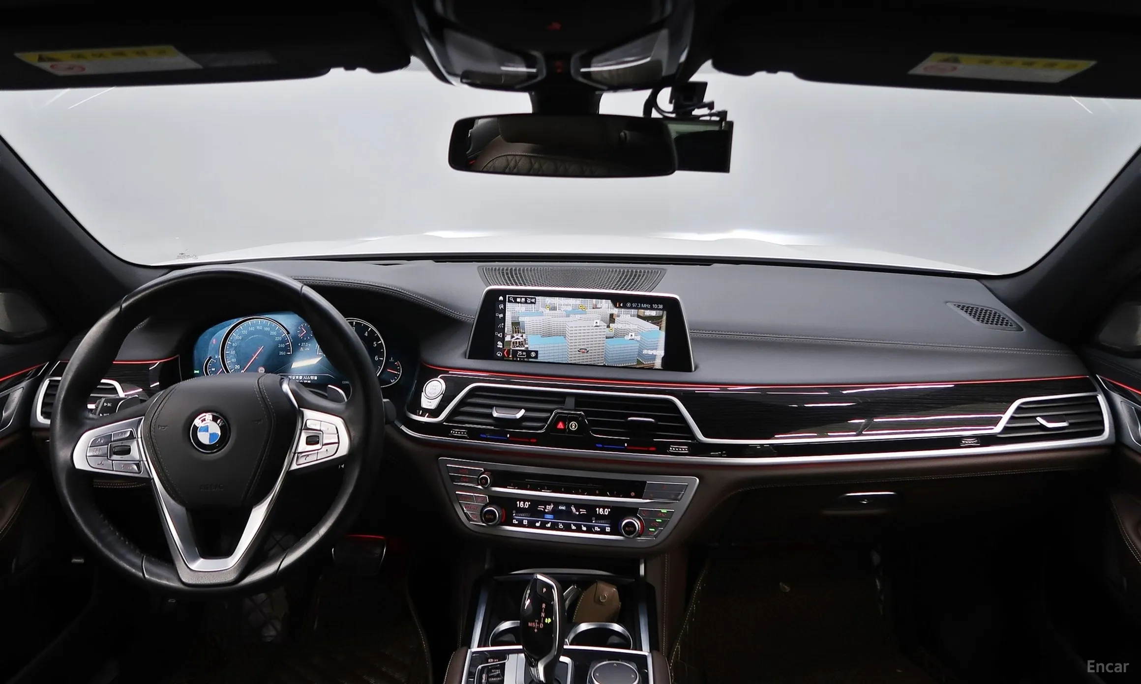 BMW 7 Series (G11) превью 4