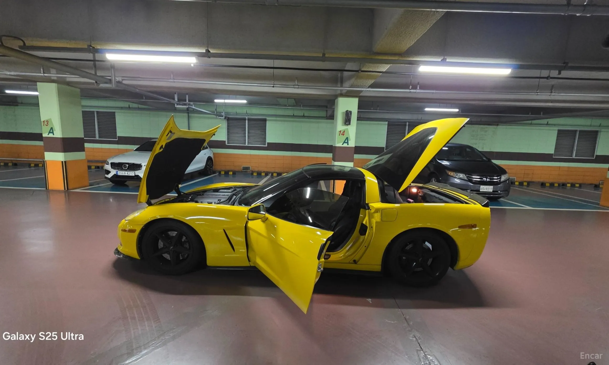 Chevrolet Corvette превью 16