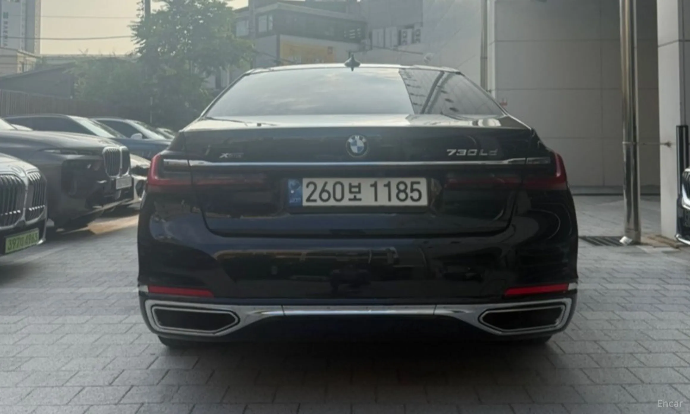 BMW 7 Series (G11) превью 3