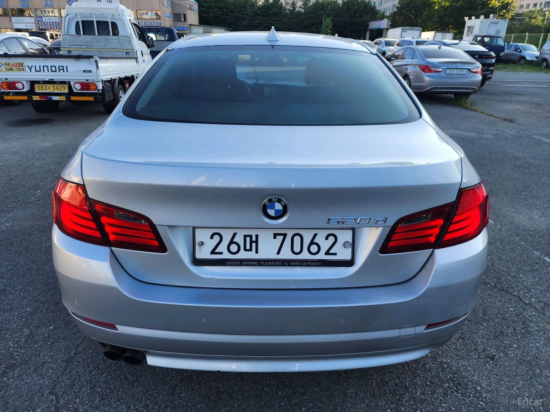 BMW 5 Series (F10) превью 3