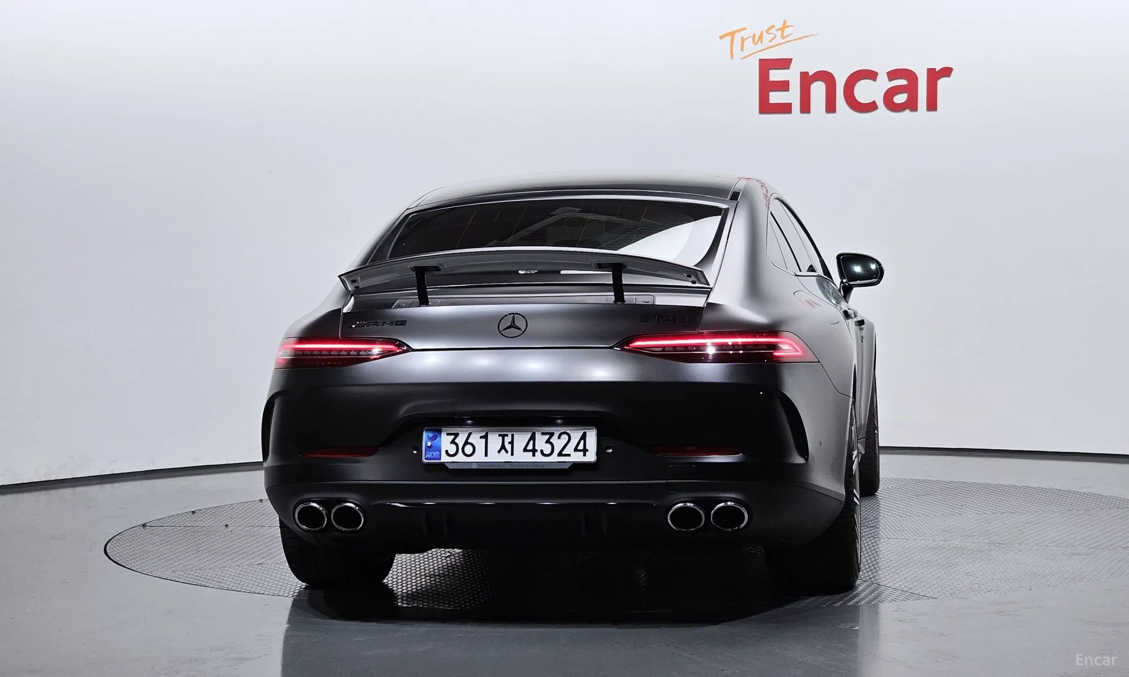 Mercedes Benz AMG GT превью 3