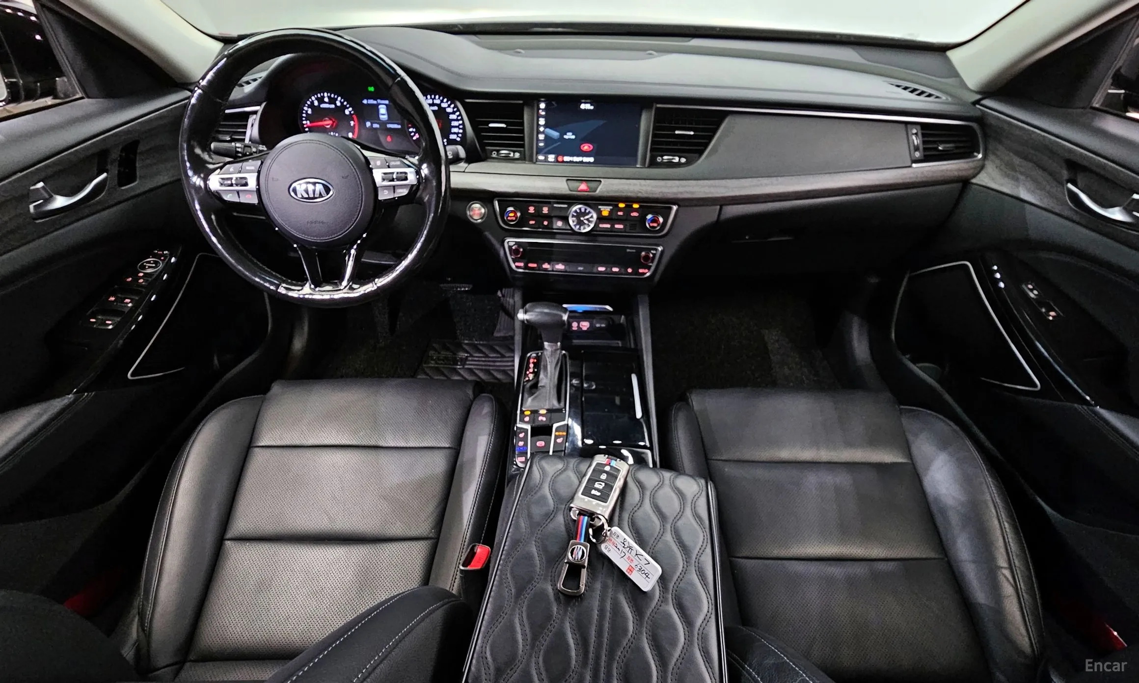 Kia K7 превью 4