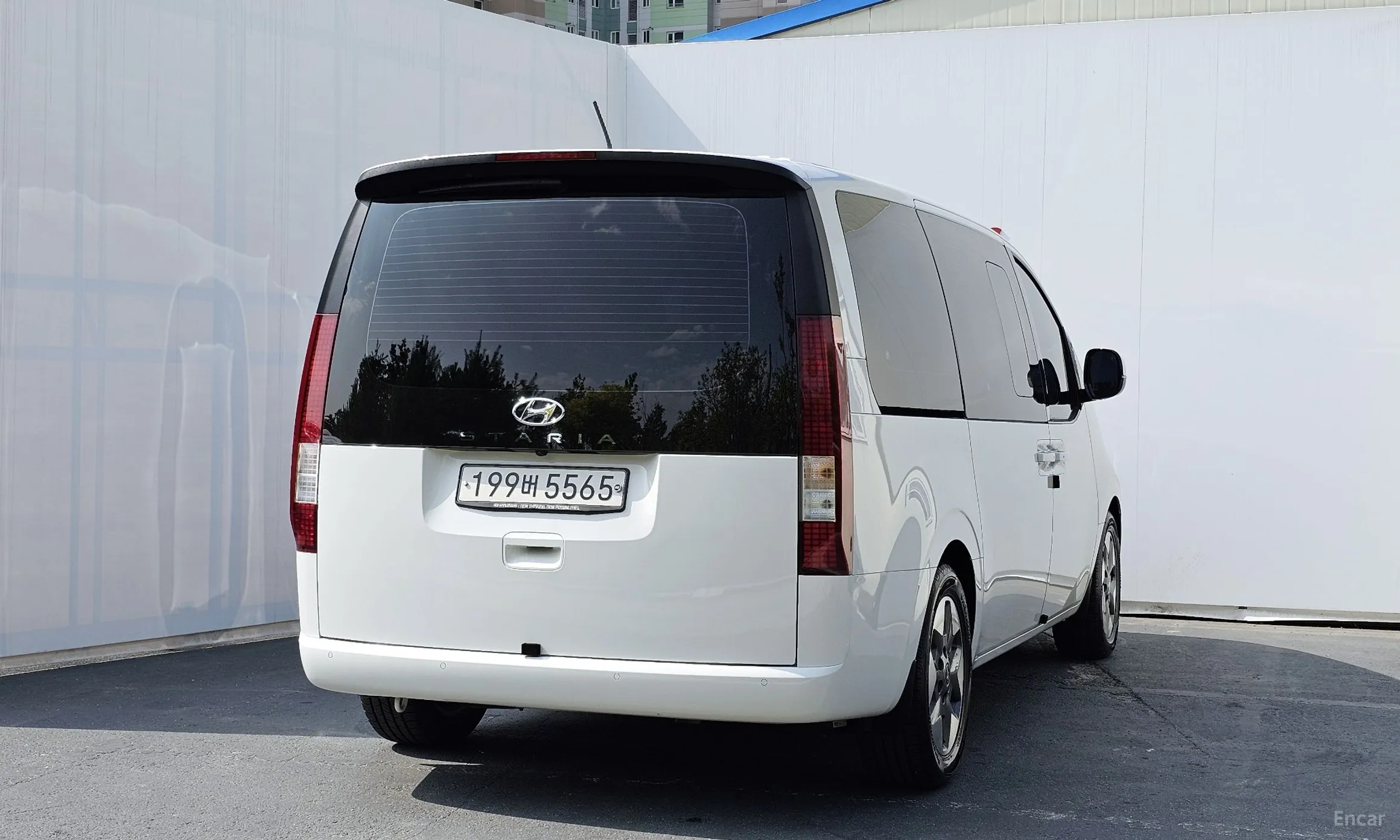 Hyundai Staria превью 3